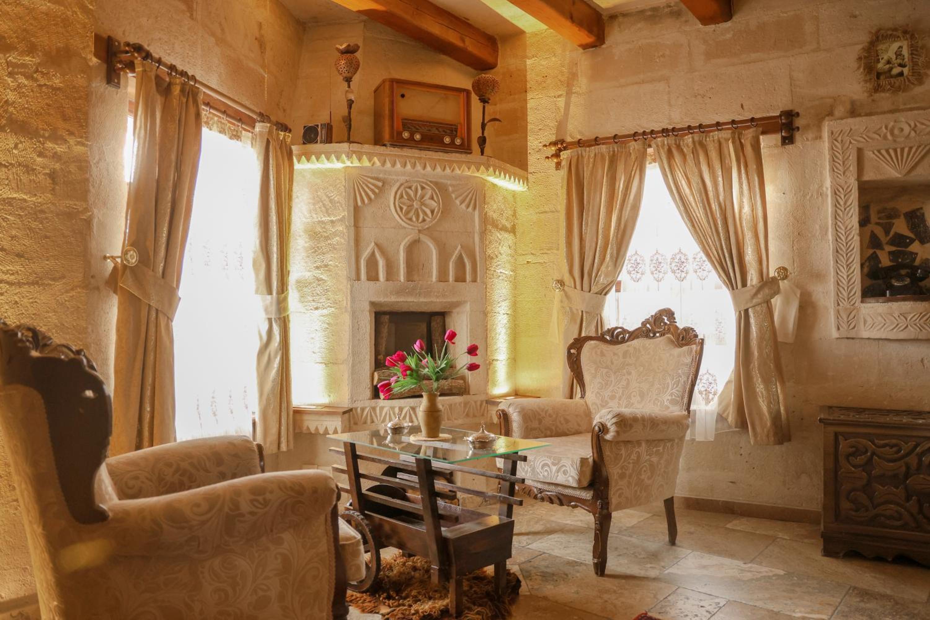 Maccan Cave Hotel - Image 20