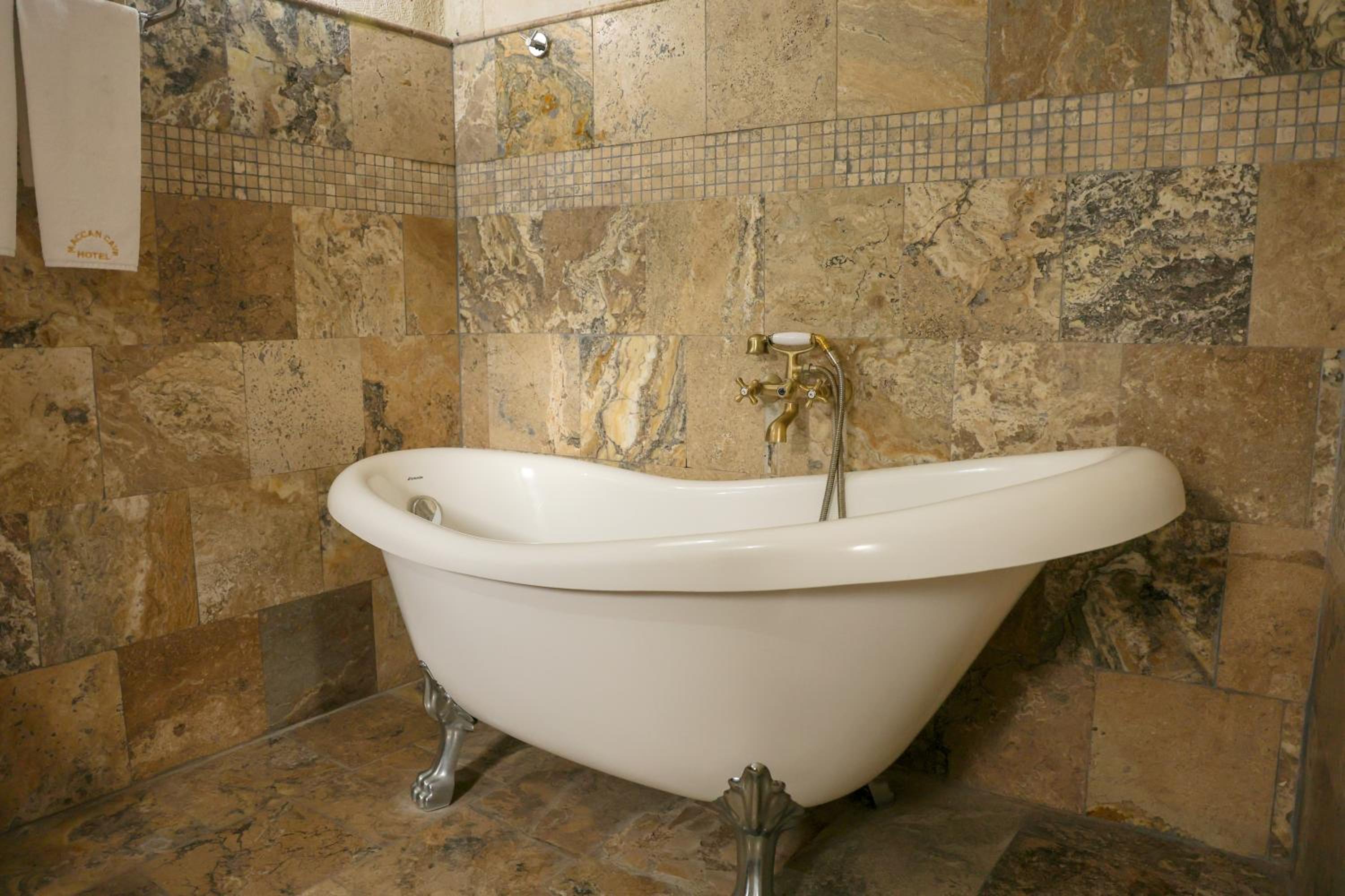 Maccan Cave Hotel - Image 135