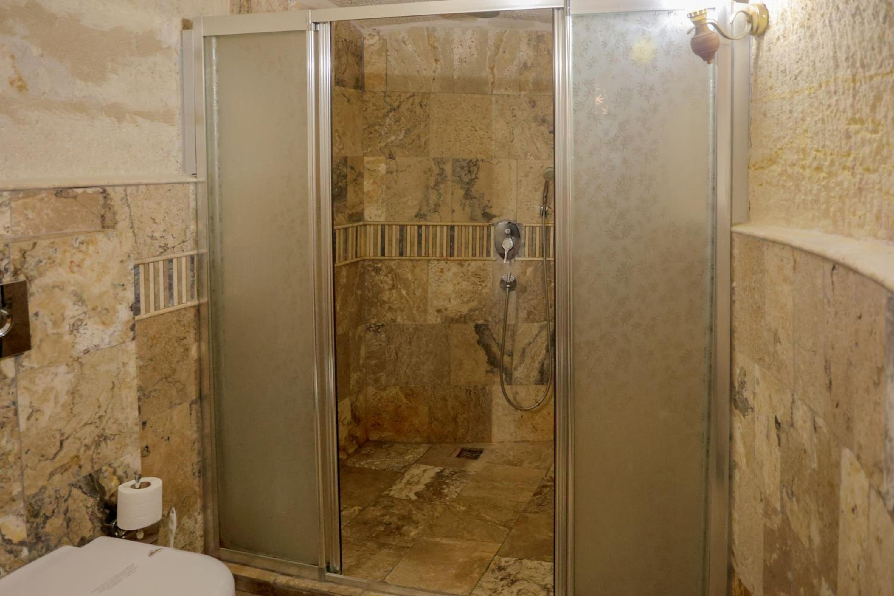 Maccan Cave Hotel - Image 46