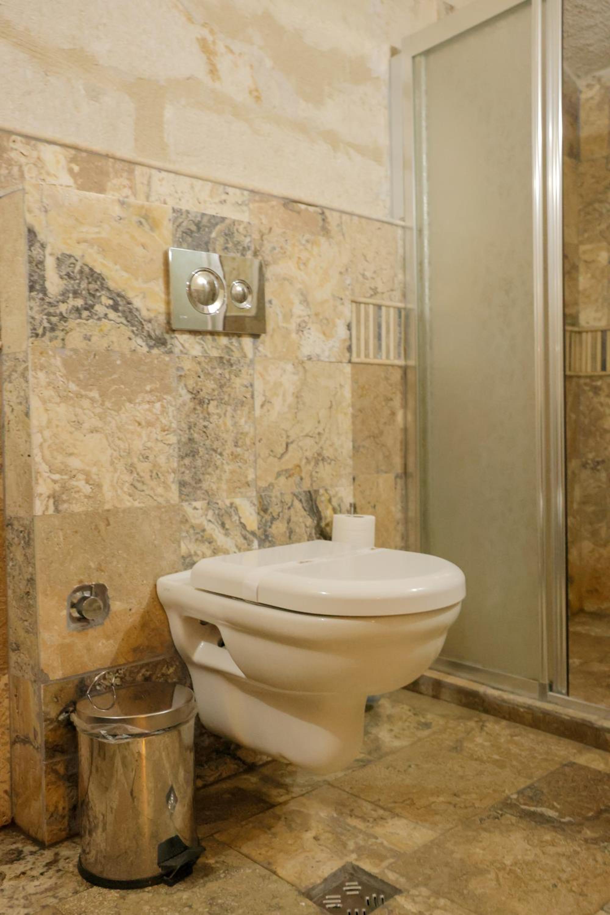 Maccan Cave Hotel - Image 23