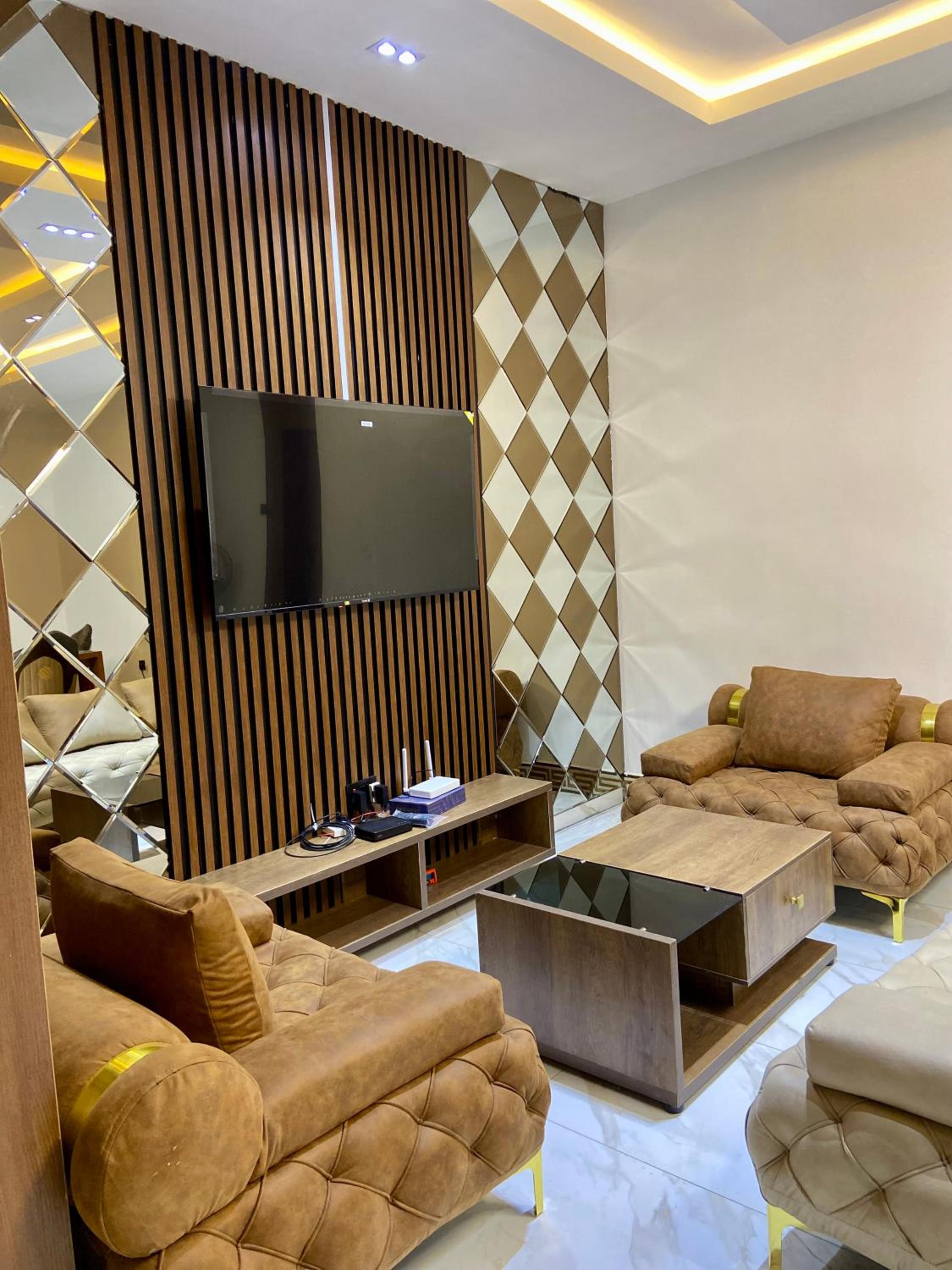 GHOMES APARTMENT
