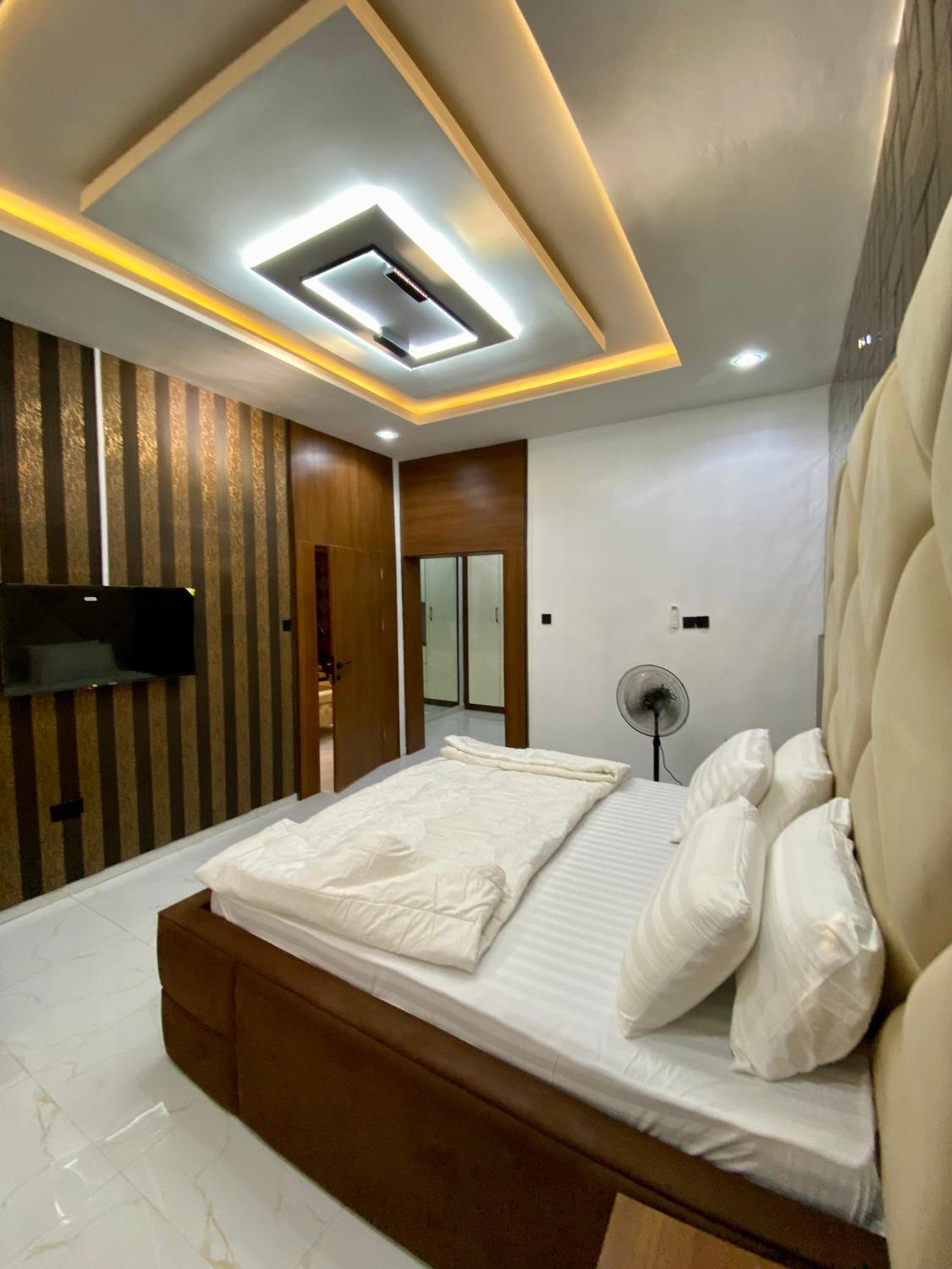 GHOMES APARTMENT