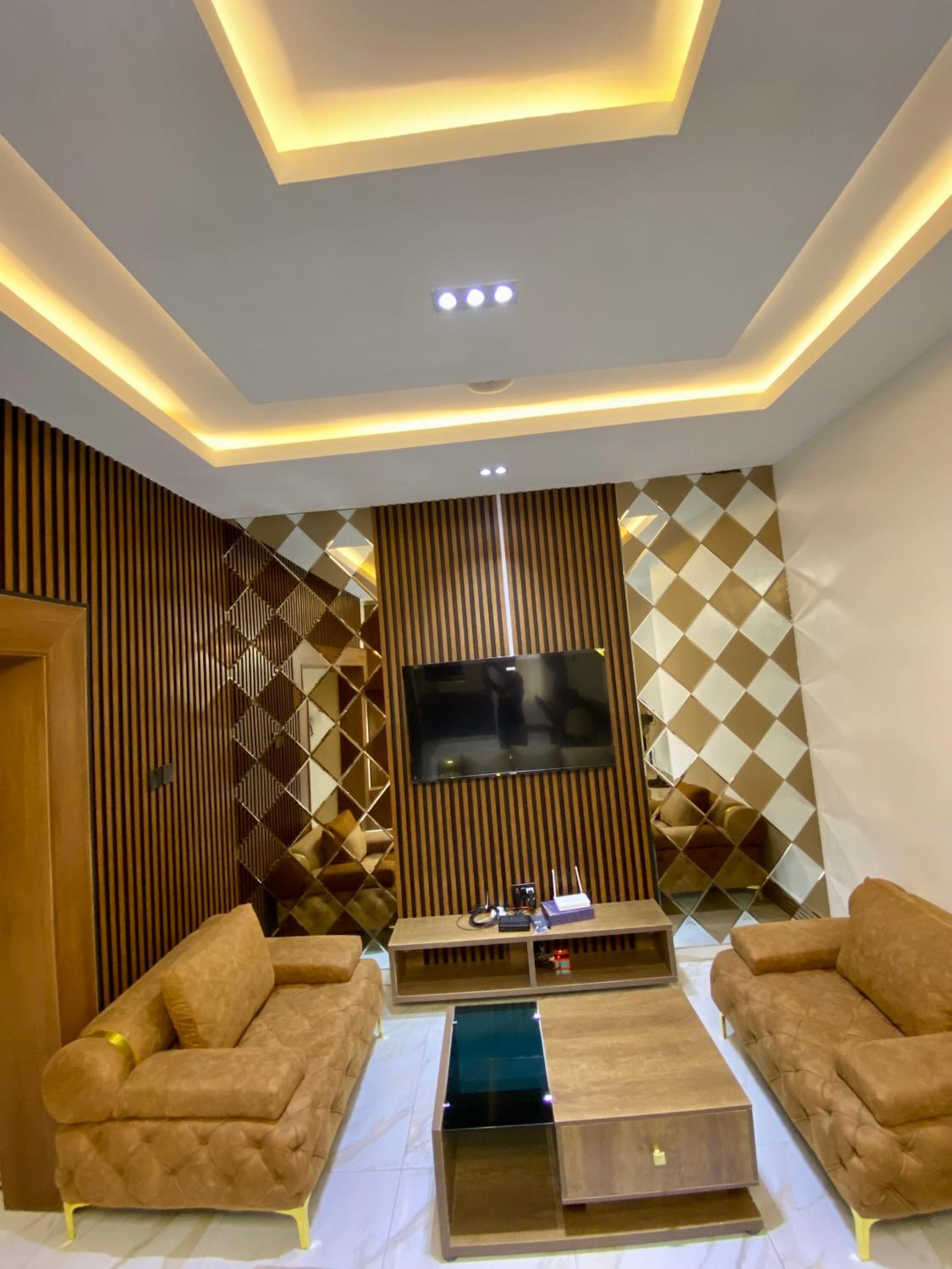 GHOMES APARTMENT