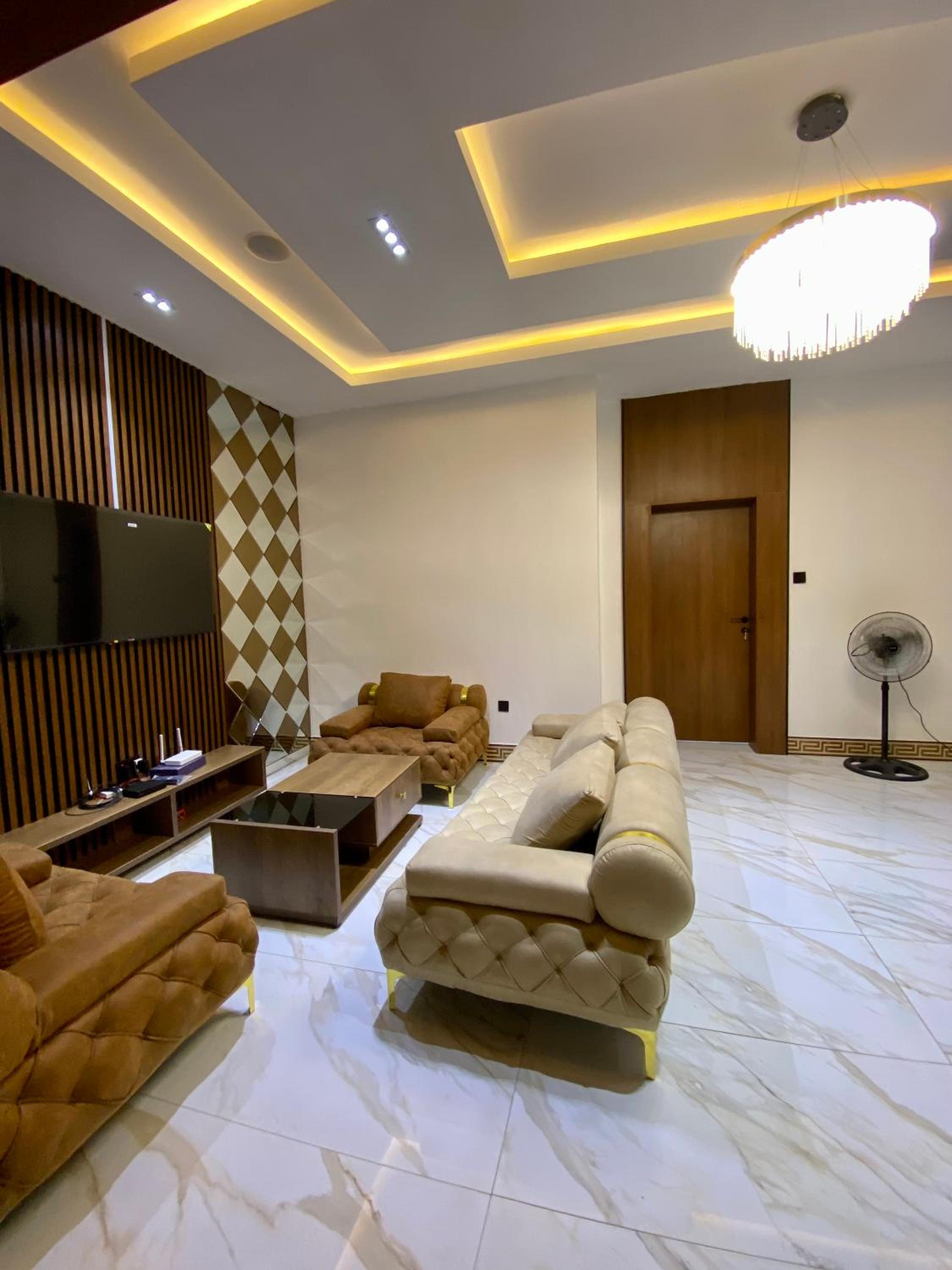 GHOMES APARTMENT