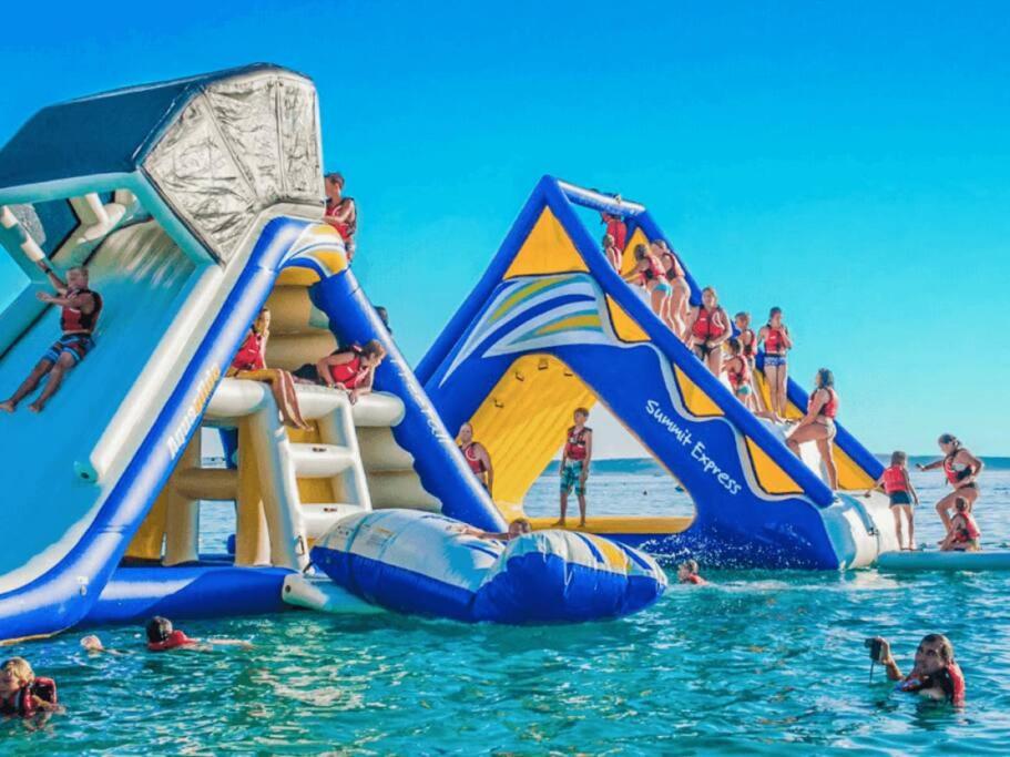 NEW Sailors Cove Pet Friendly