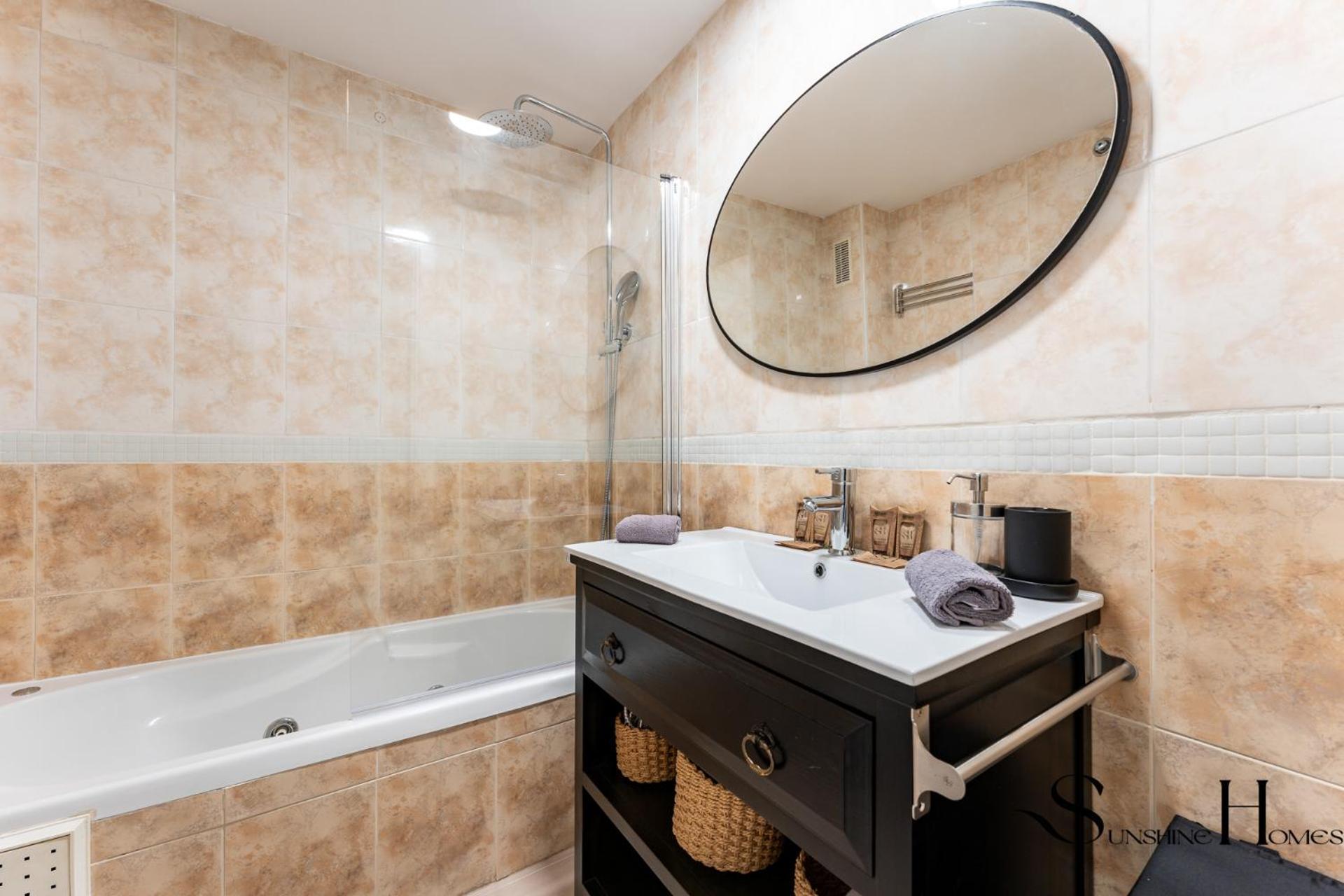 Torcal stylish studio with sea view terrace
