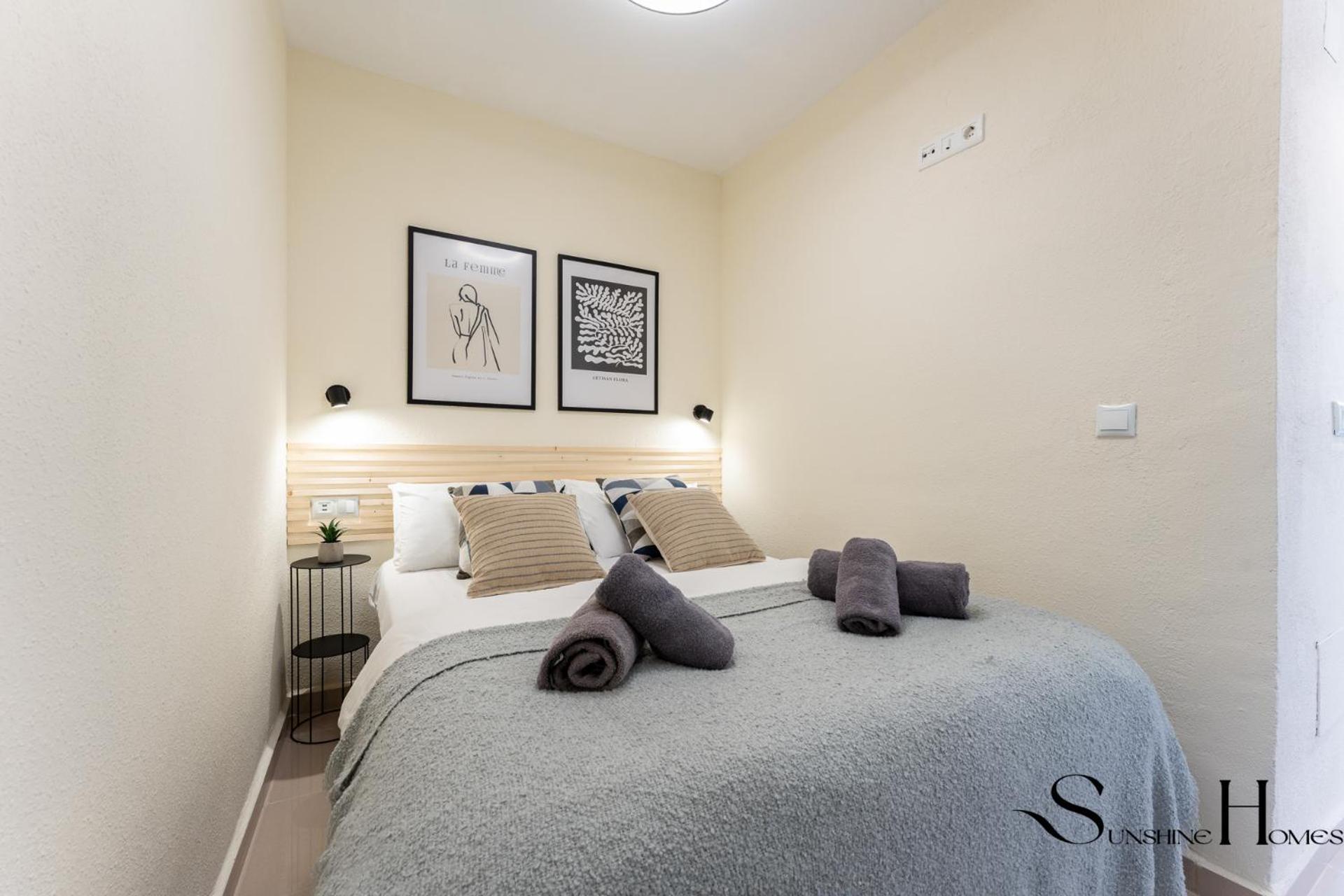Torcal stylish studio with sea view terrace