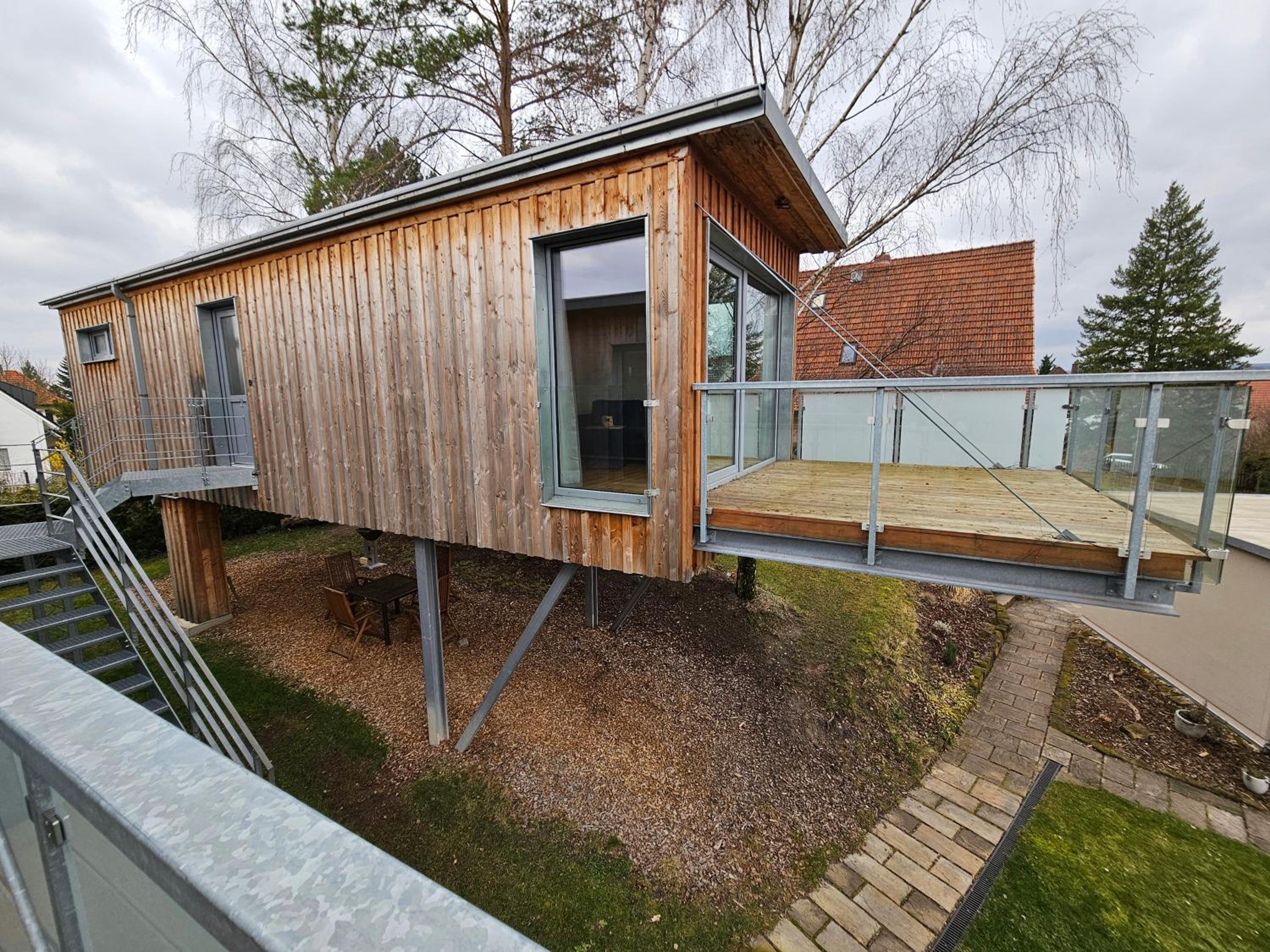 Baumhaus und Tinyhaus