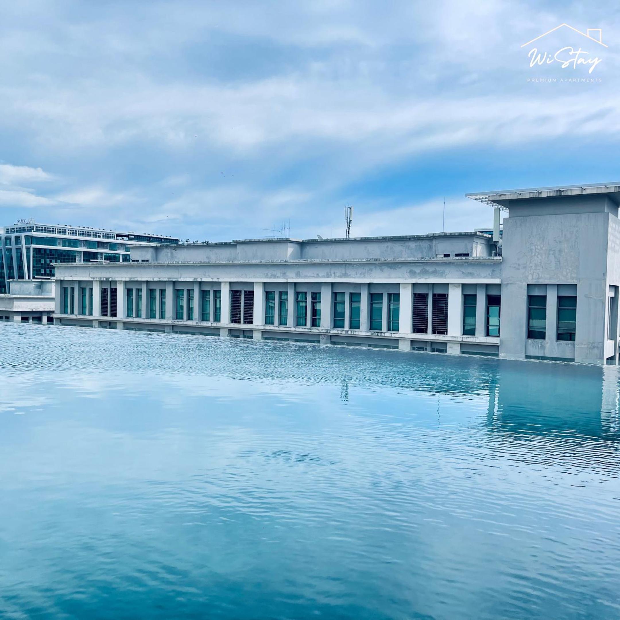 Wistay- NEW HOMEY & COZY 2 BEDROOM APARTMENT AT IMAGO The Loft E "Garden View and Pool View" photo 4