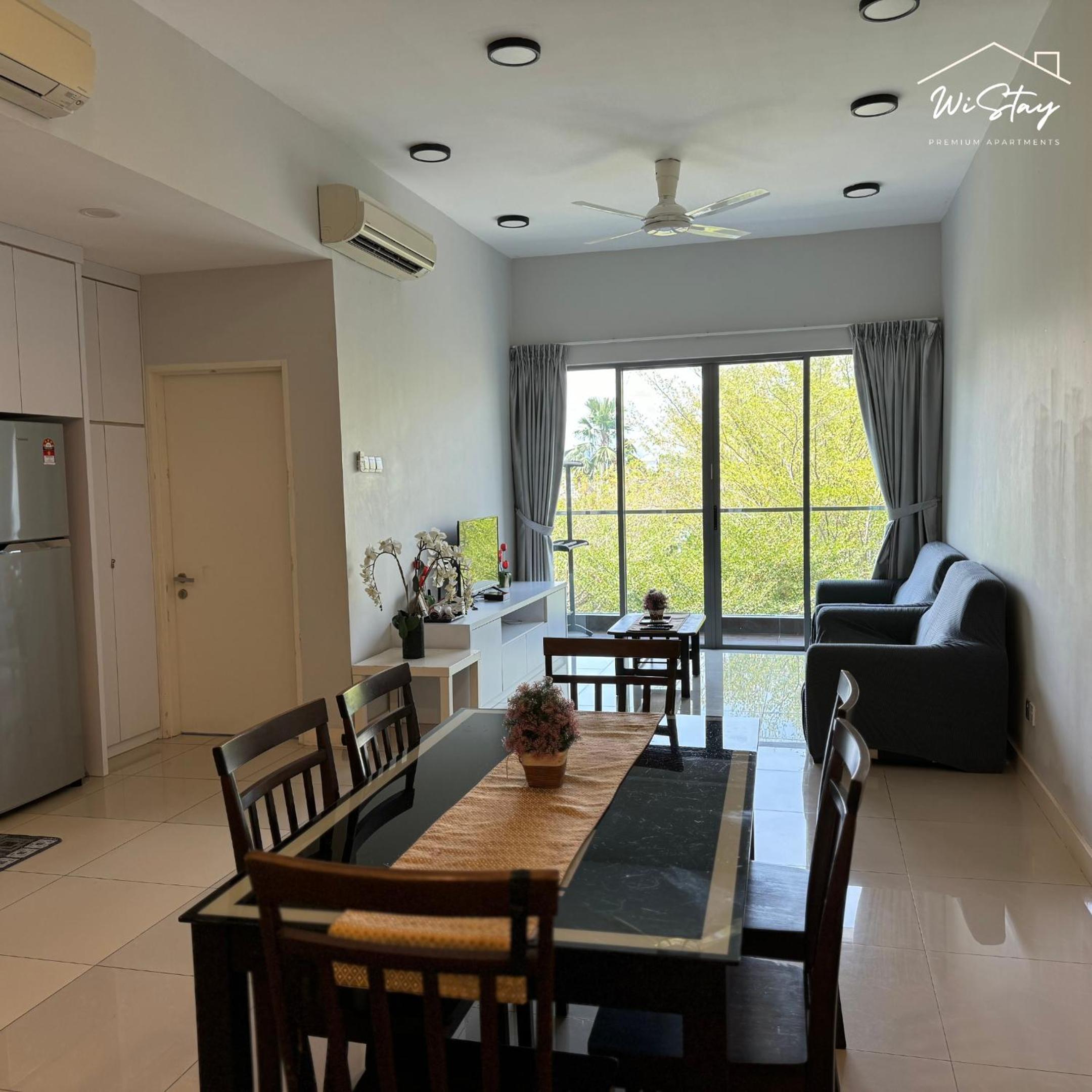 Wistay- NEW HOMEY & COZY 2 BEDROOM APARTMENT AT IMAGO The Loft E "Garden View and Pool View" photo 6