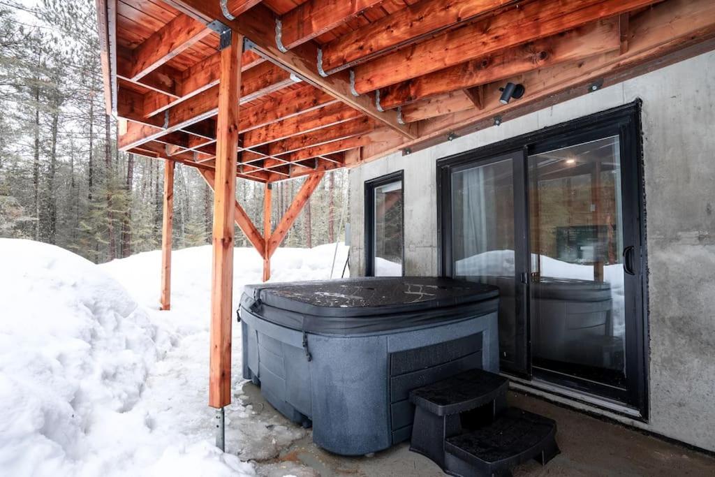 Private Hot Tub & Modern Sweet House