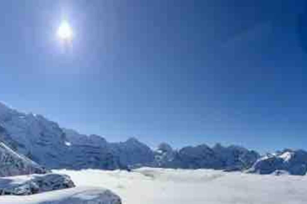 Romantic Swiss Alp Iseltwald with Lake & Mountains