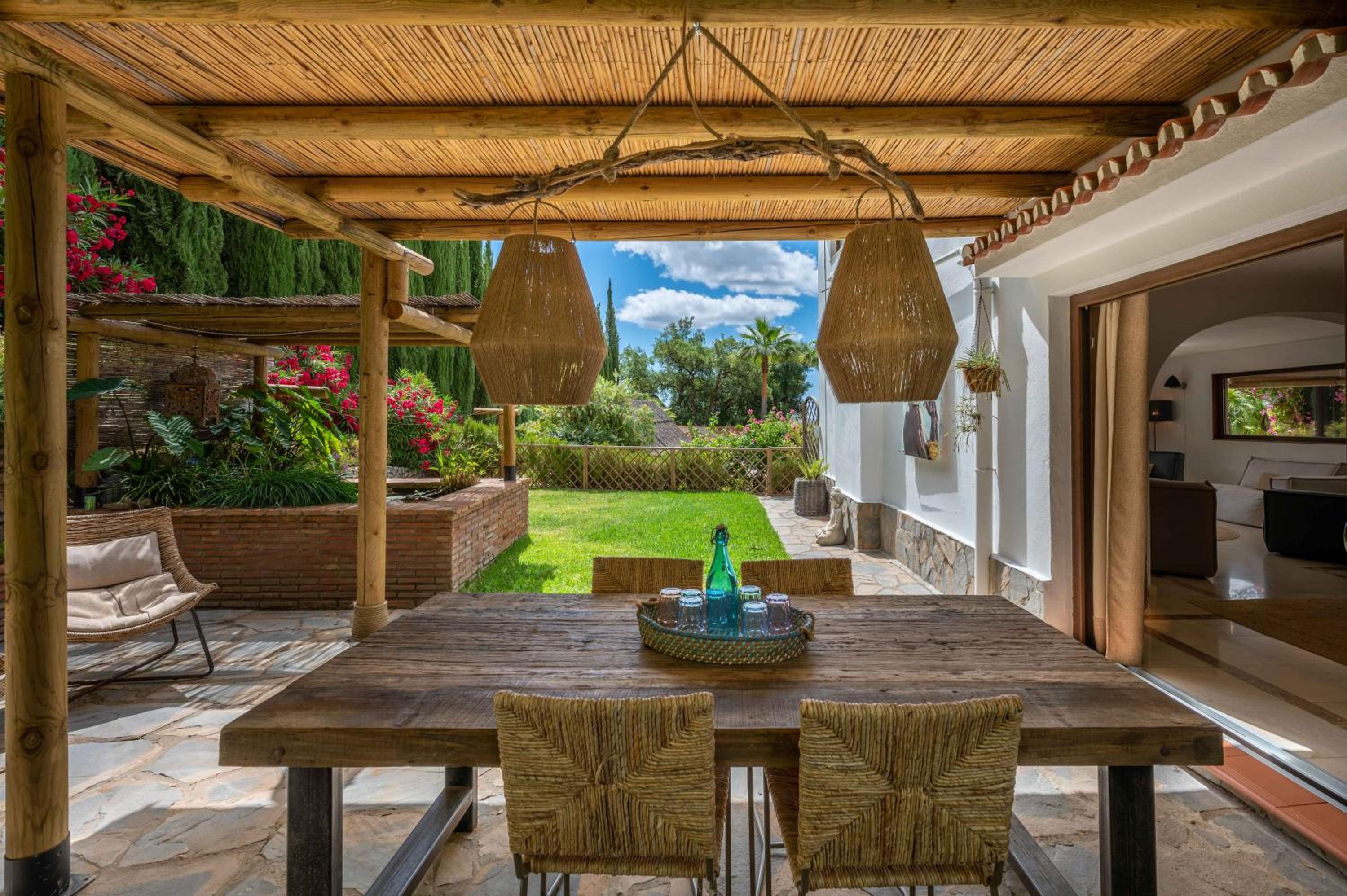 Luxury country house with pool and breathtaking views