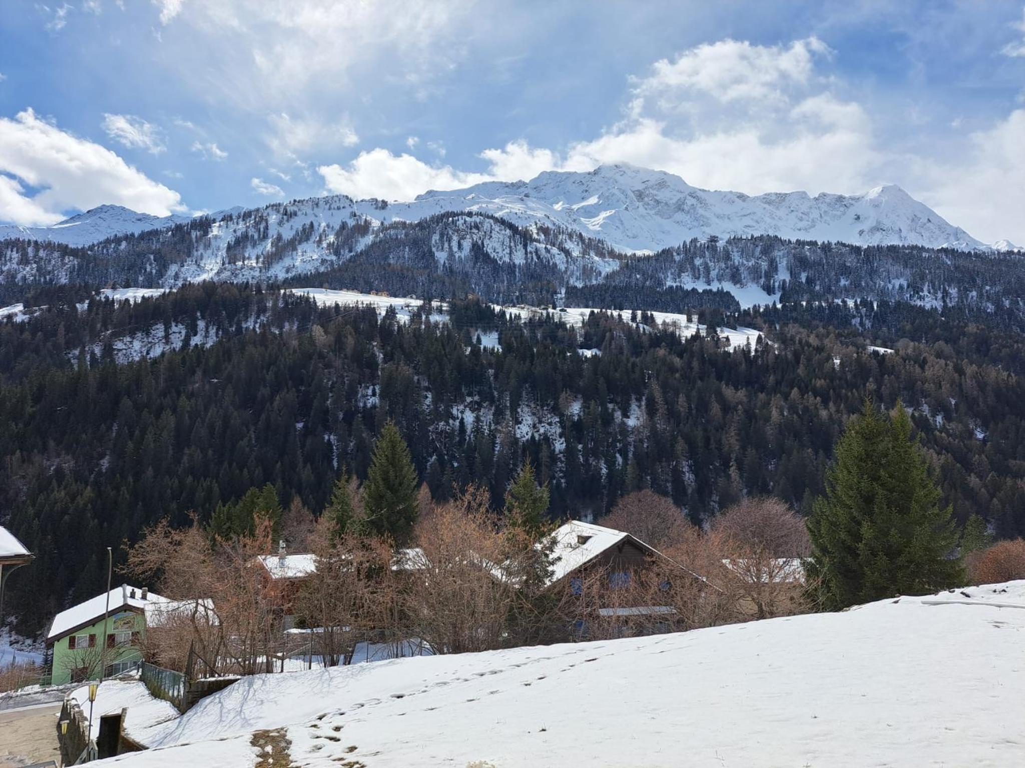 Airolo Valley Apartments by Quokka 360 - Cozy with Mountain View