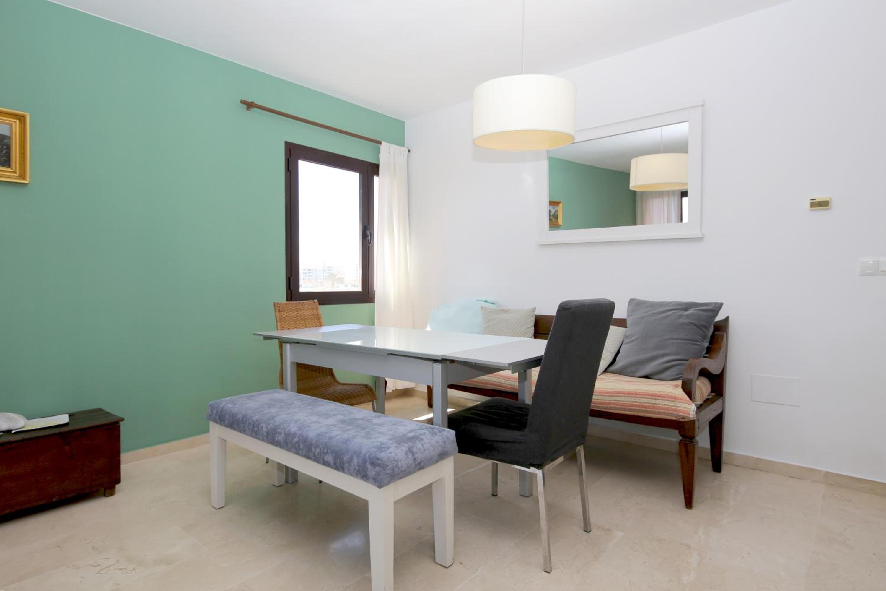 Estepona Town Apartment EDDIE