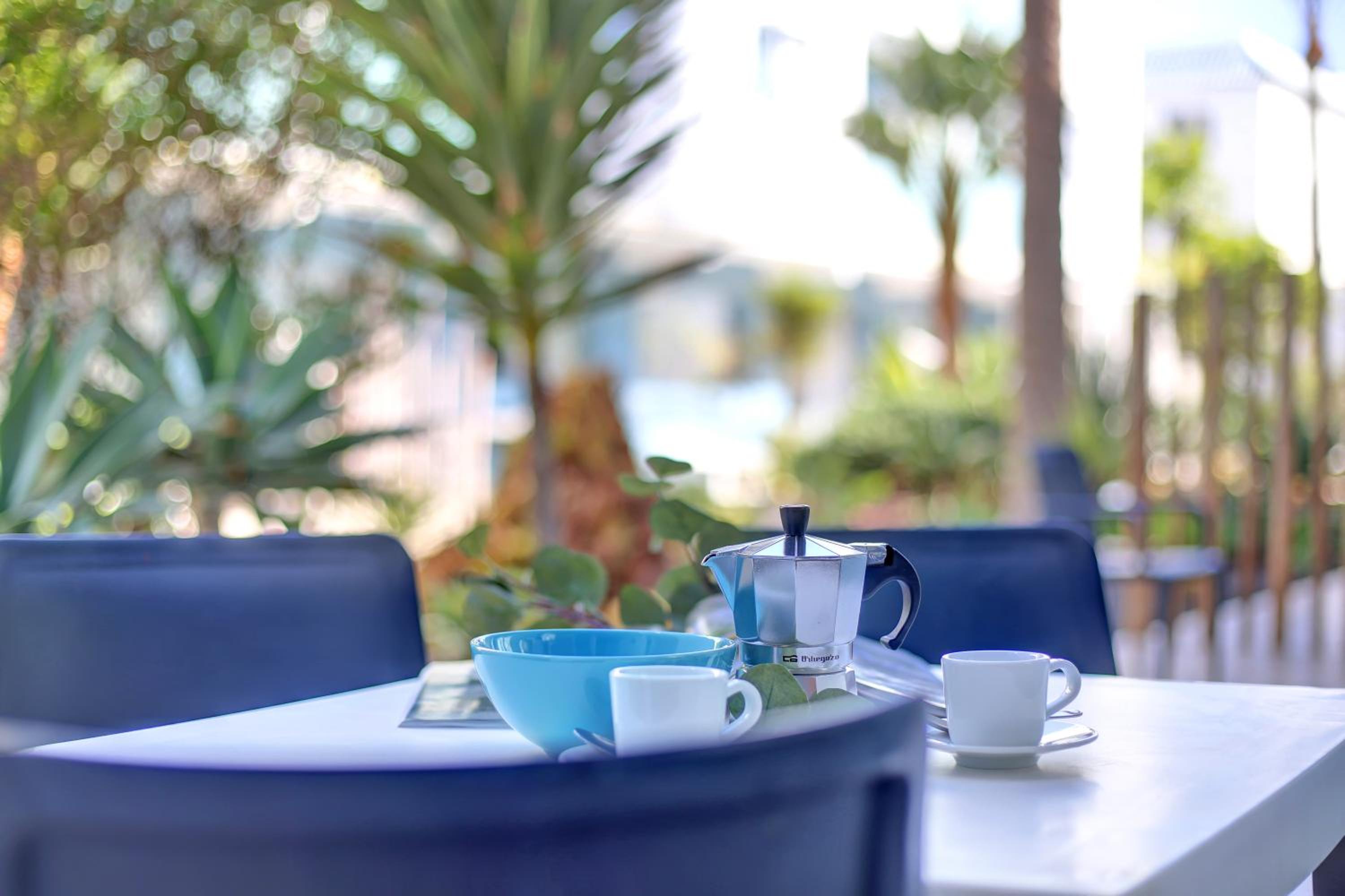Paradise Sun - Stylish 1BR Apartment with Pool, Terrace & Rooftop Bar, 100 m from Corralejo Beach