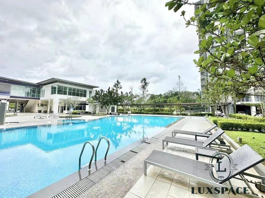 Cozy Kuching Mjc Batu Kawa Skyvilla Apartment II photo 6