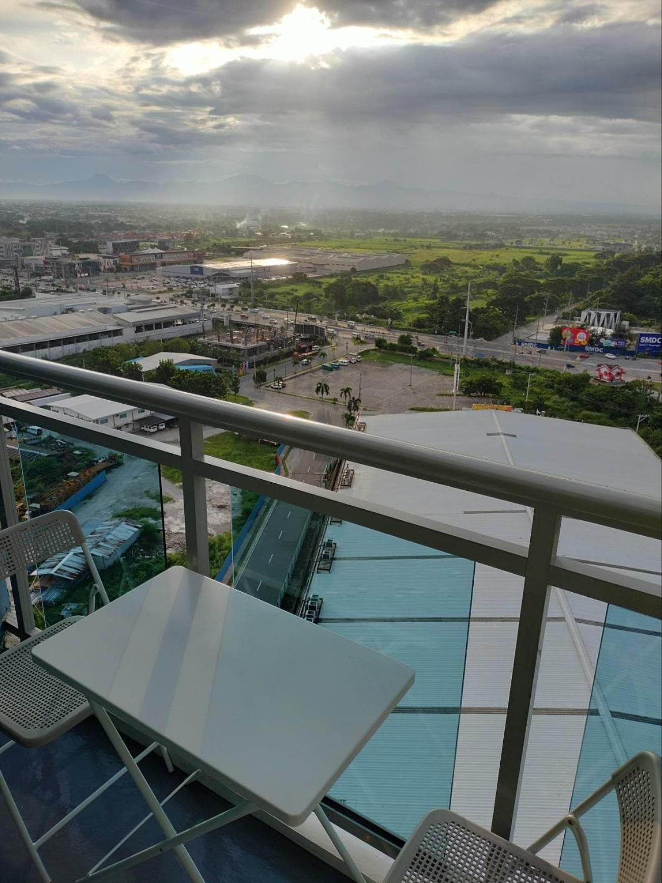 Azure North Studio Units Located in 17th Floor and Above view 3
