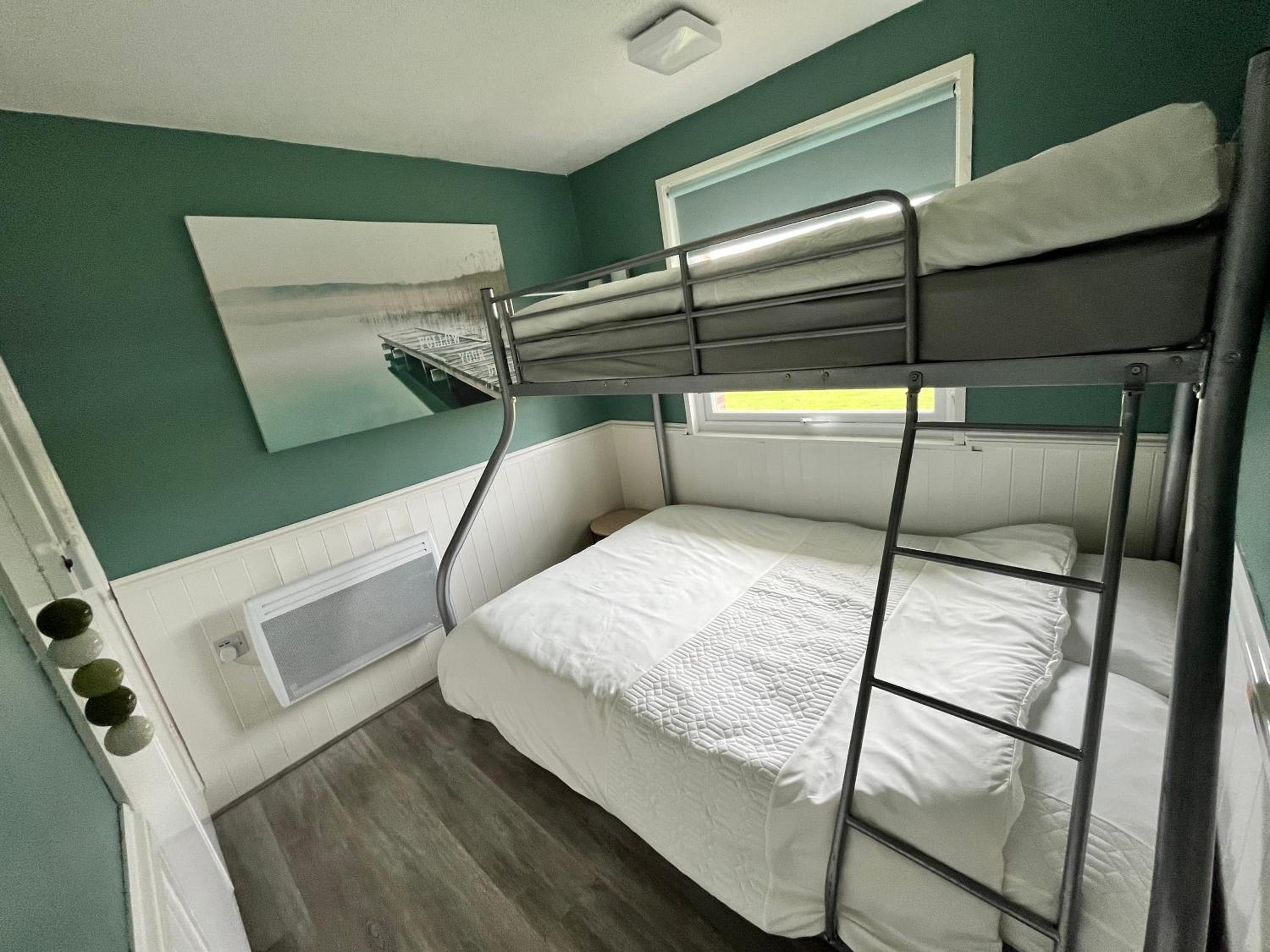 Great Yarmouth Vacations - California Beach Chalet - Property Image 6