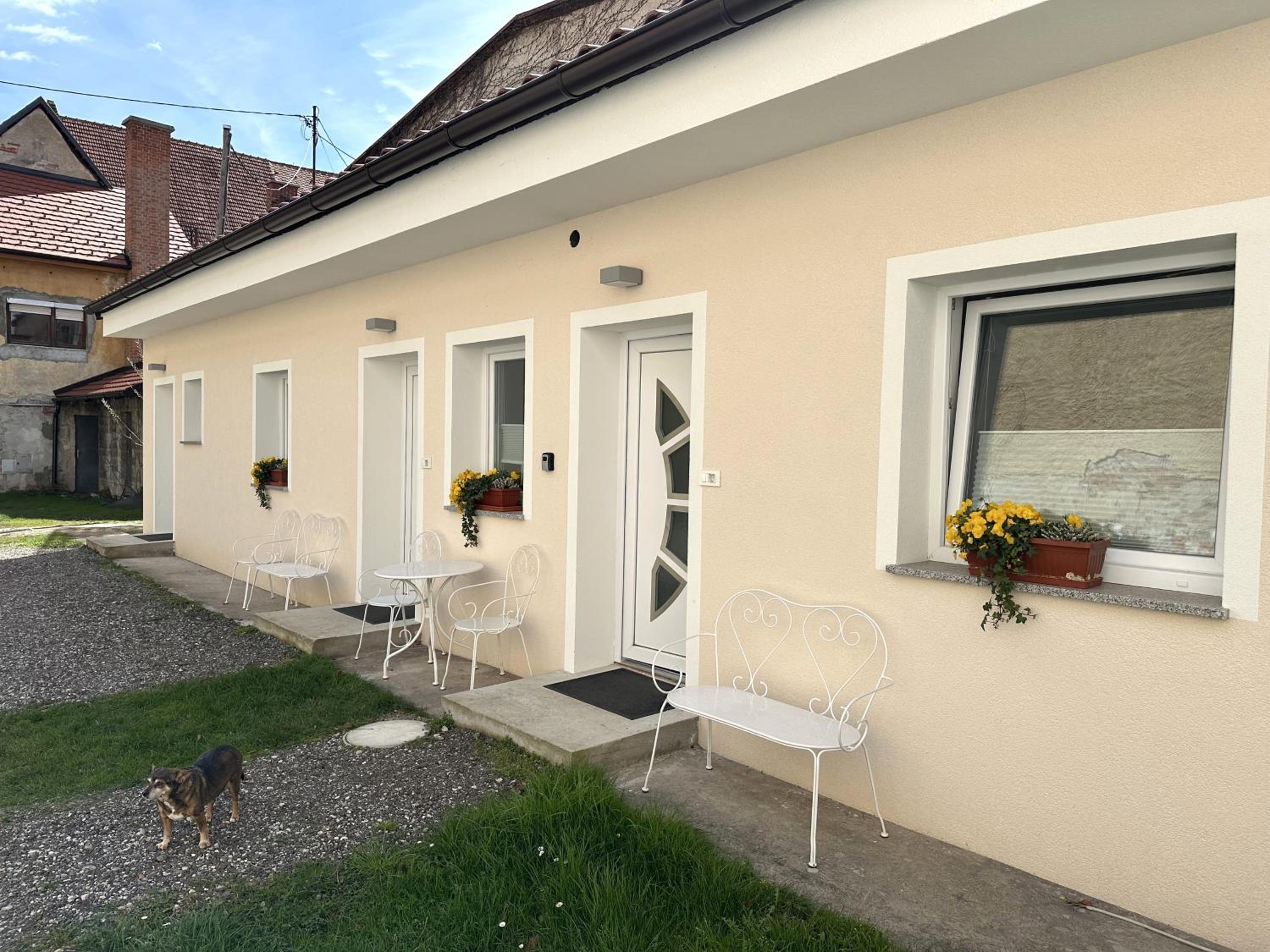 Photo 48