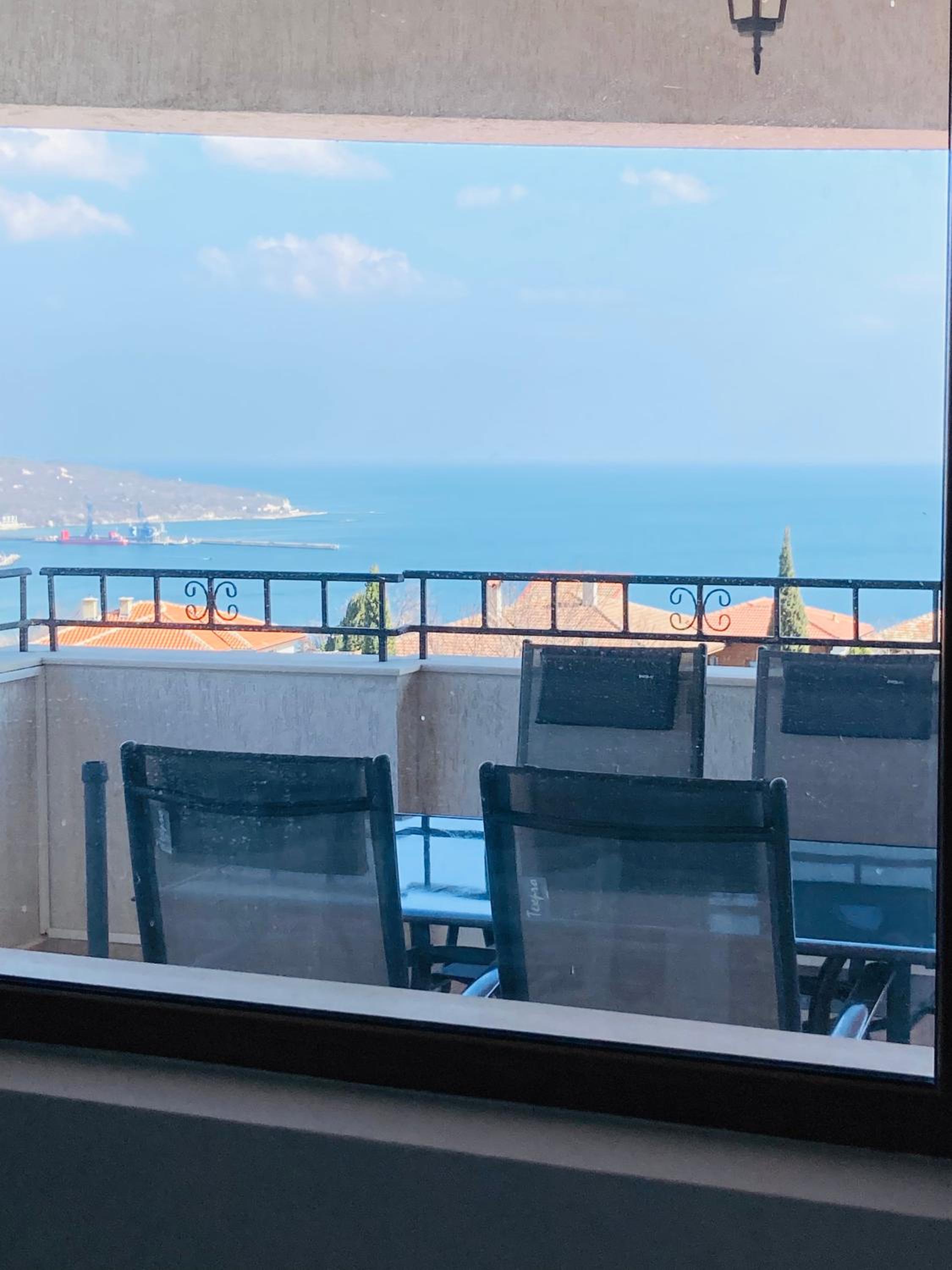 Panorama Pearl Sea View