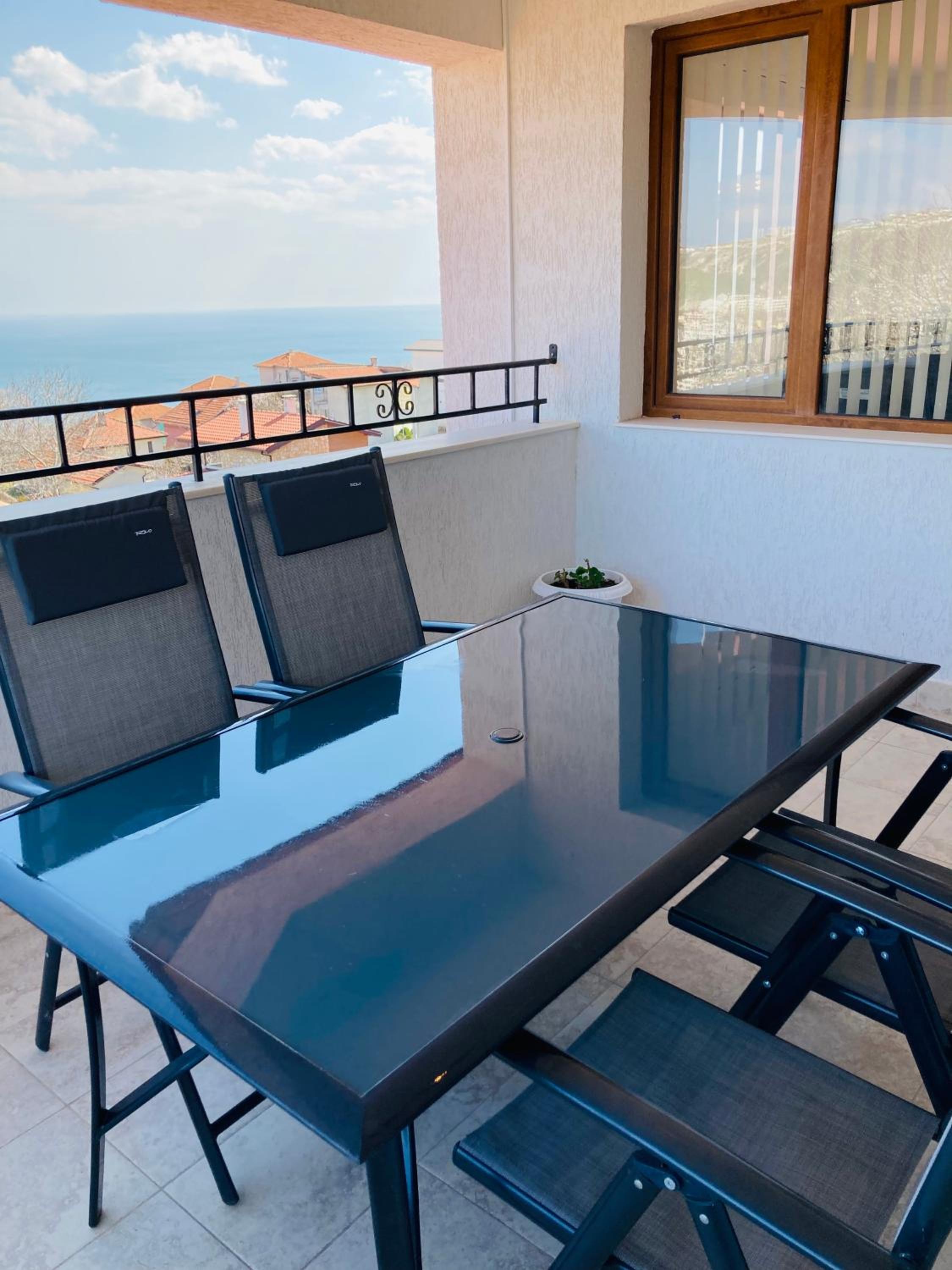 Panorama Pearl Sea View