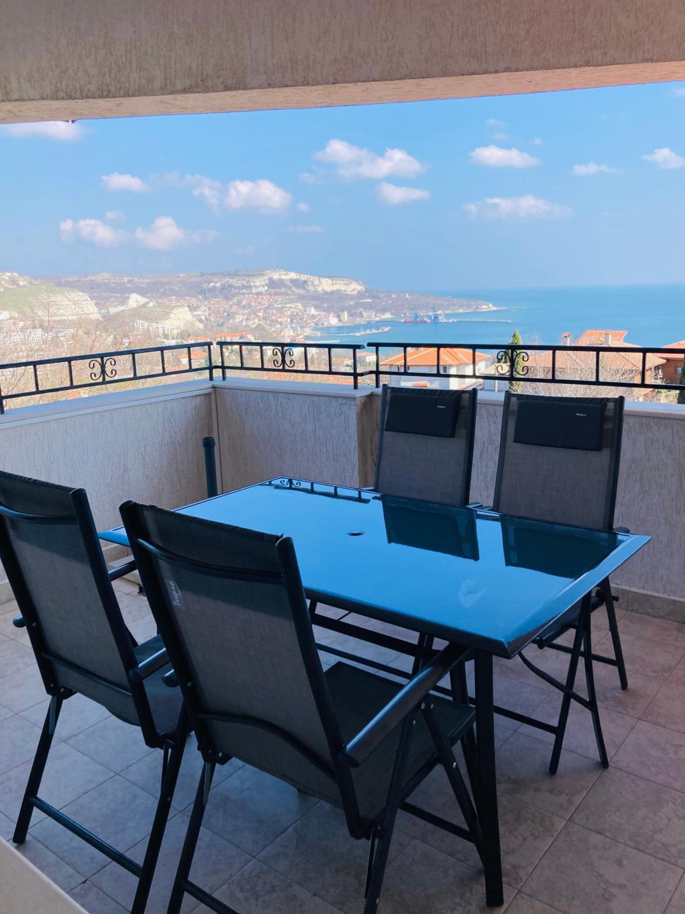Panorama Pearl Sea View