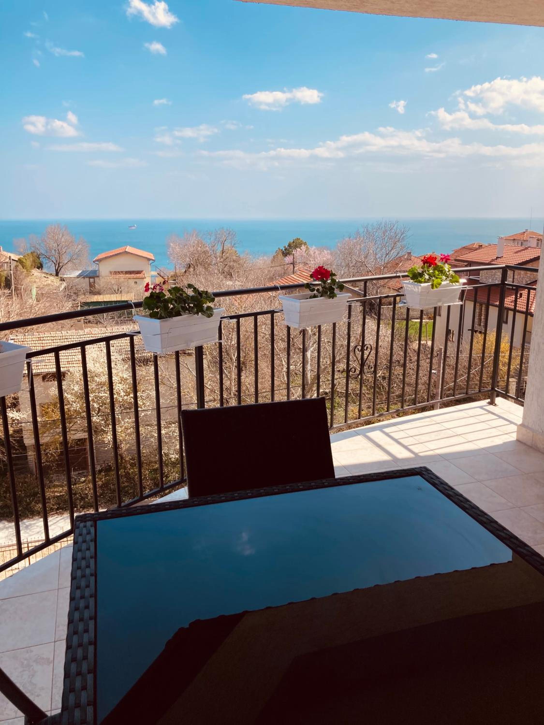 Panorama Pearl Sea View