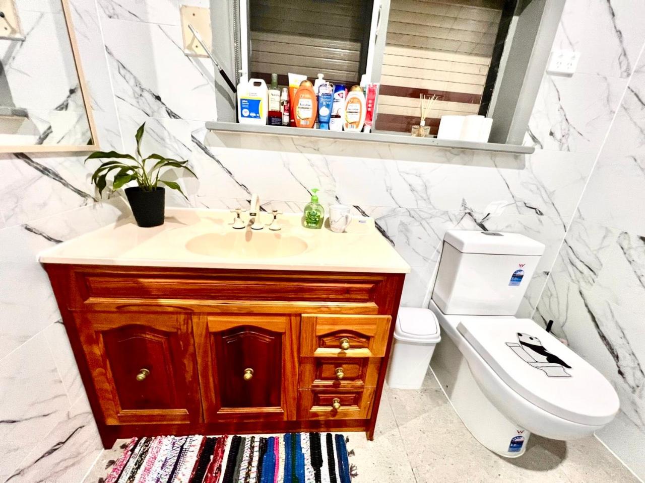 Entire Cosy 4BR Home