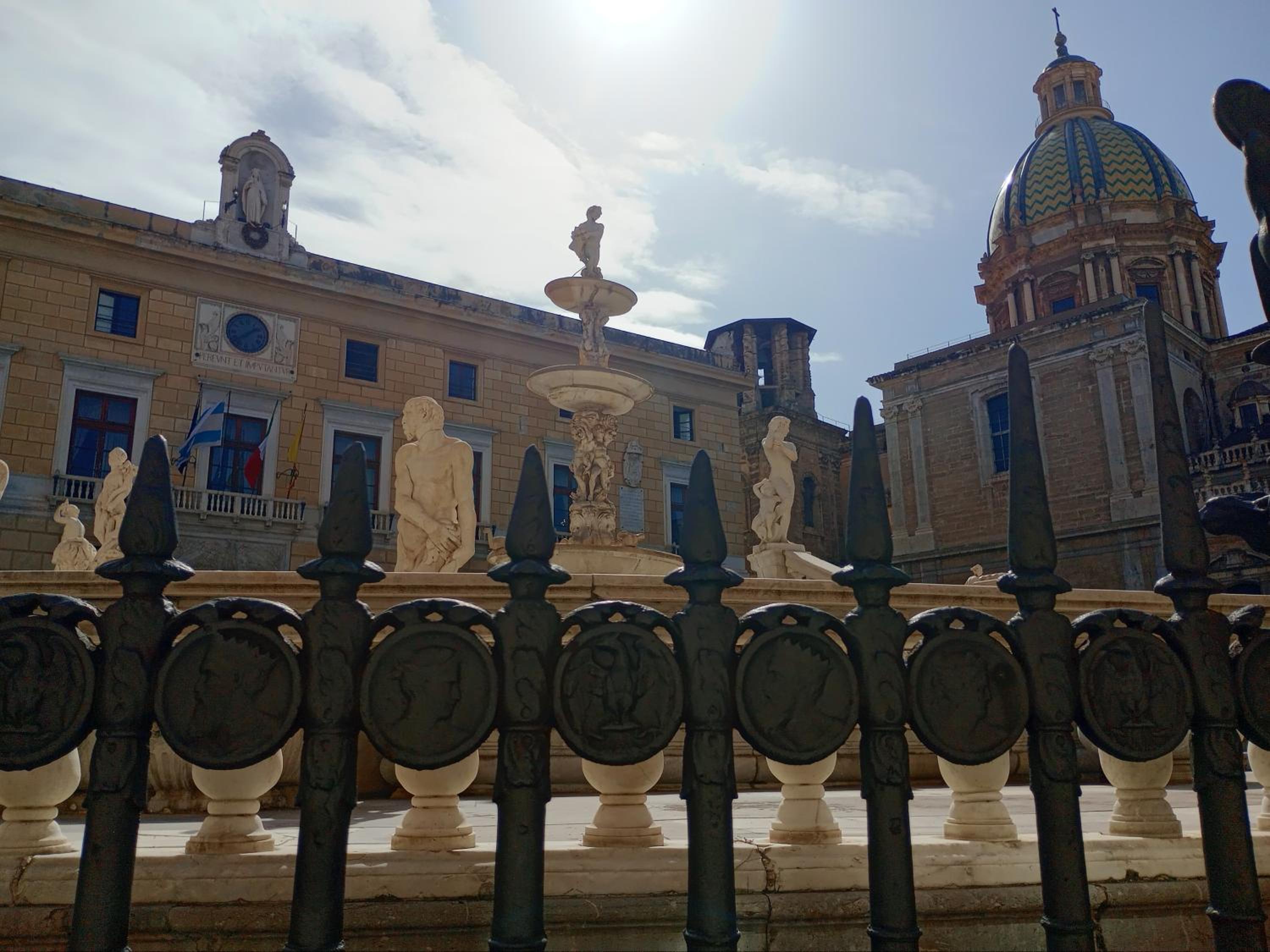 Hotel LA VECCHIA PALERMO - Image 1