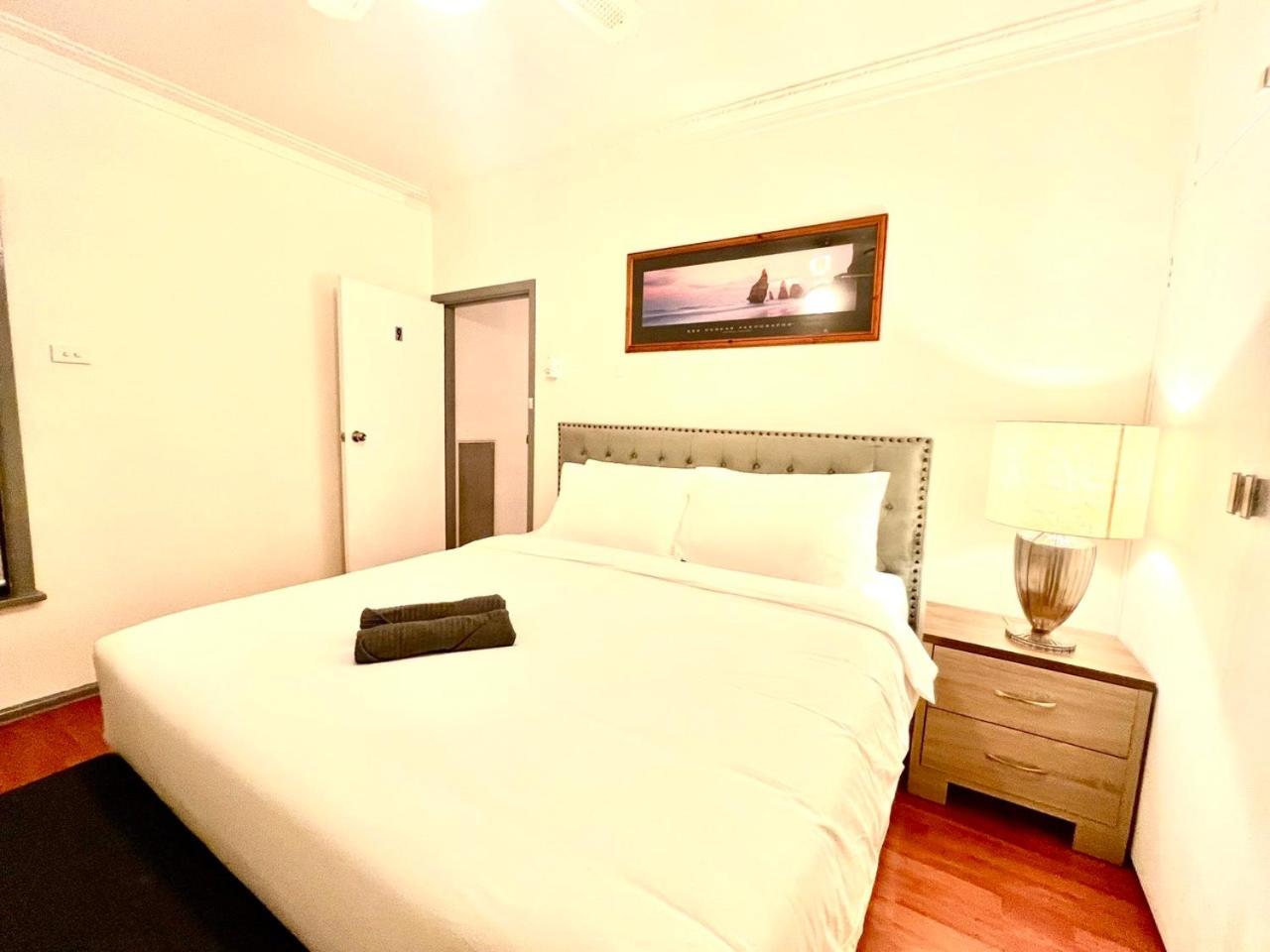 Entire Cosy 4BR Home
