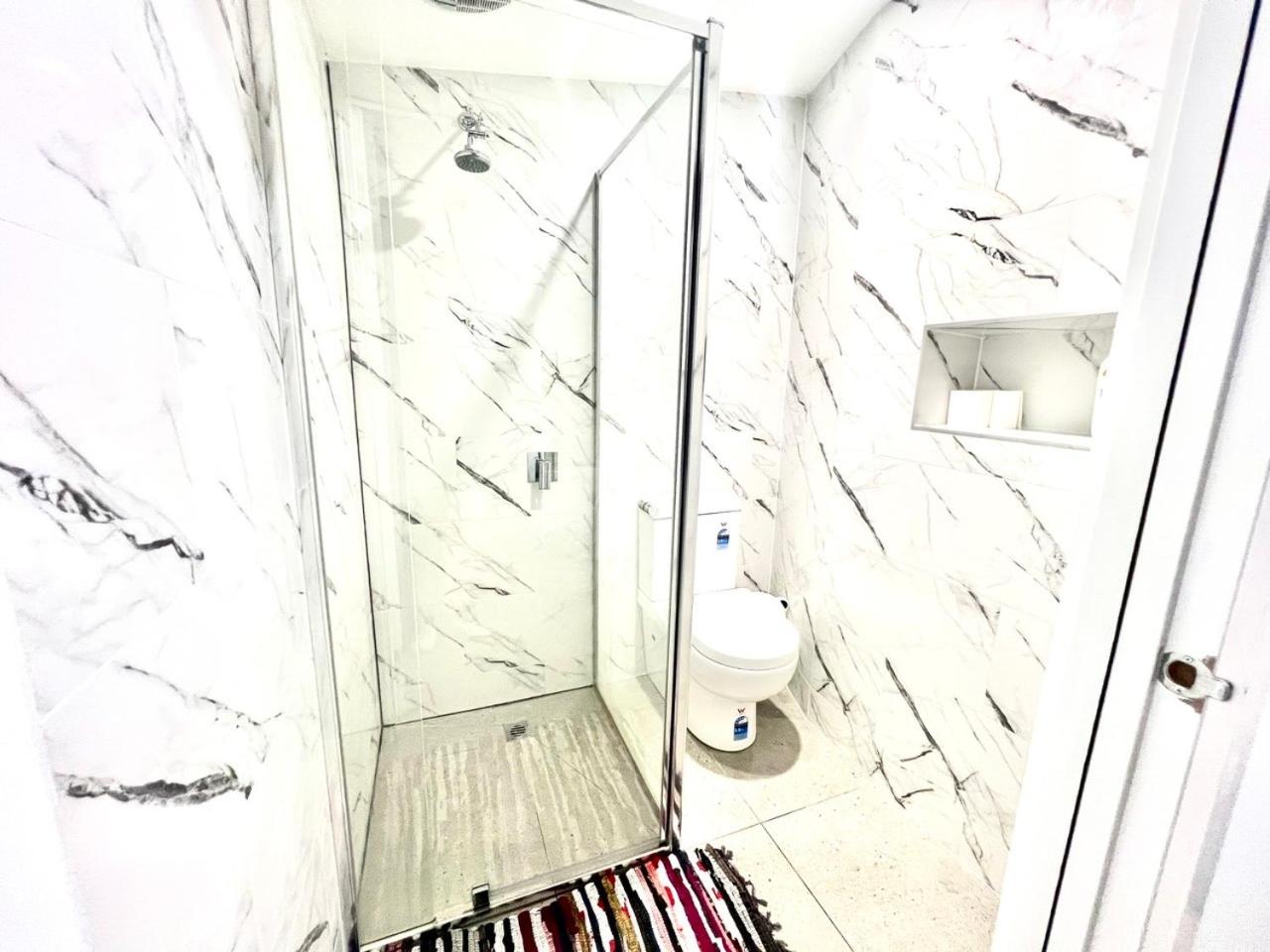 Entire Cosy 4BR Home