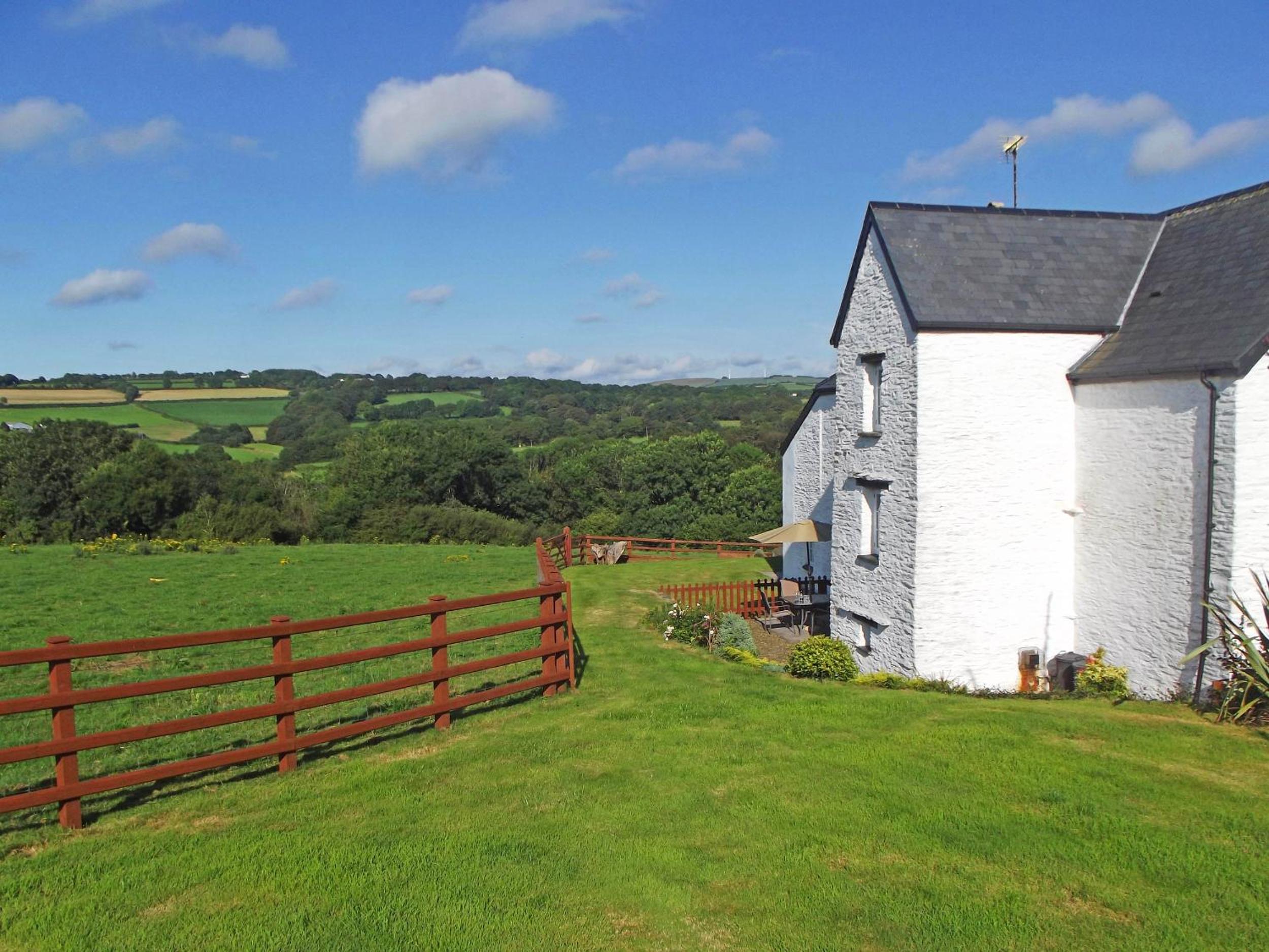 Penalltcych Farmhouse Abercych