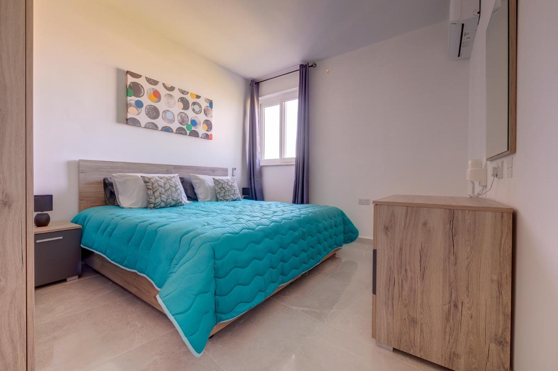 Salmar Court Holiday Apartments with Pool by Buena Vista