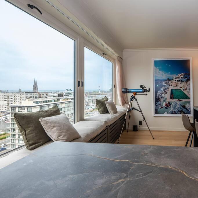 Stunning views over Ostend with garage