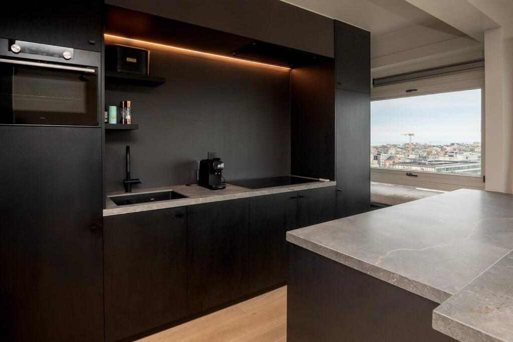 Stunning views over Ostend with garage