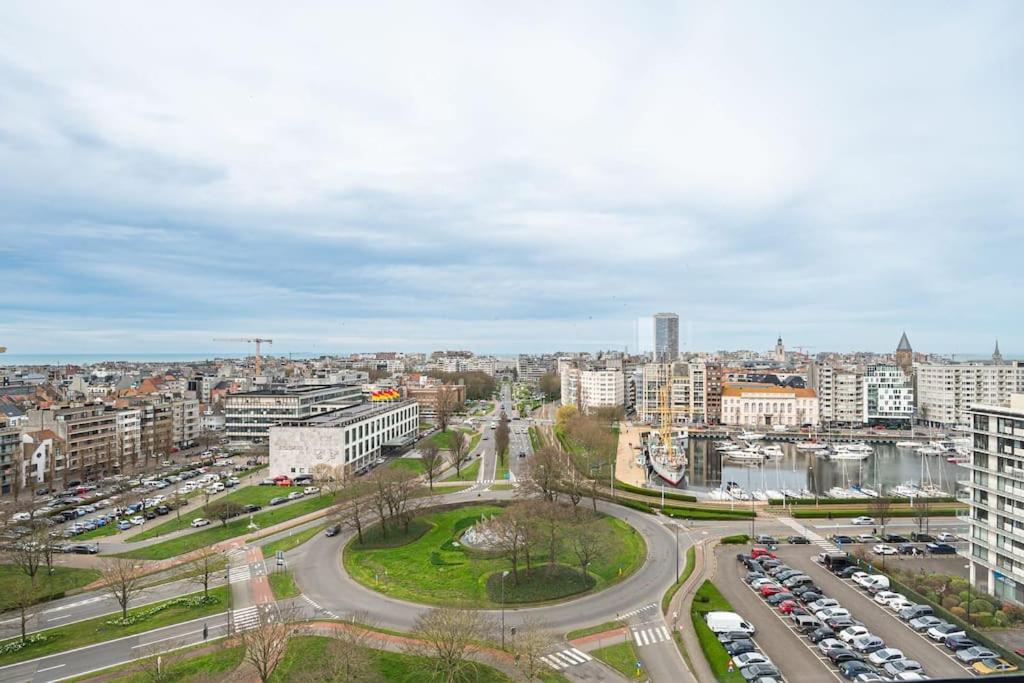 Stunning views over Ostend with garage