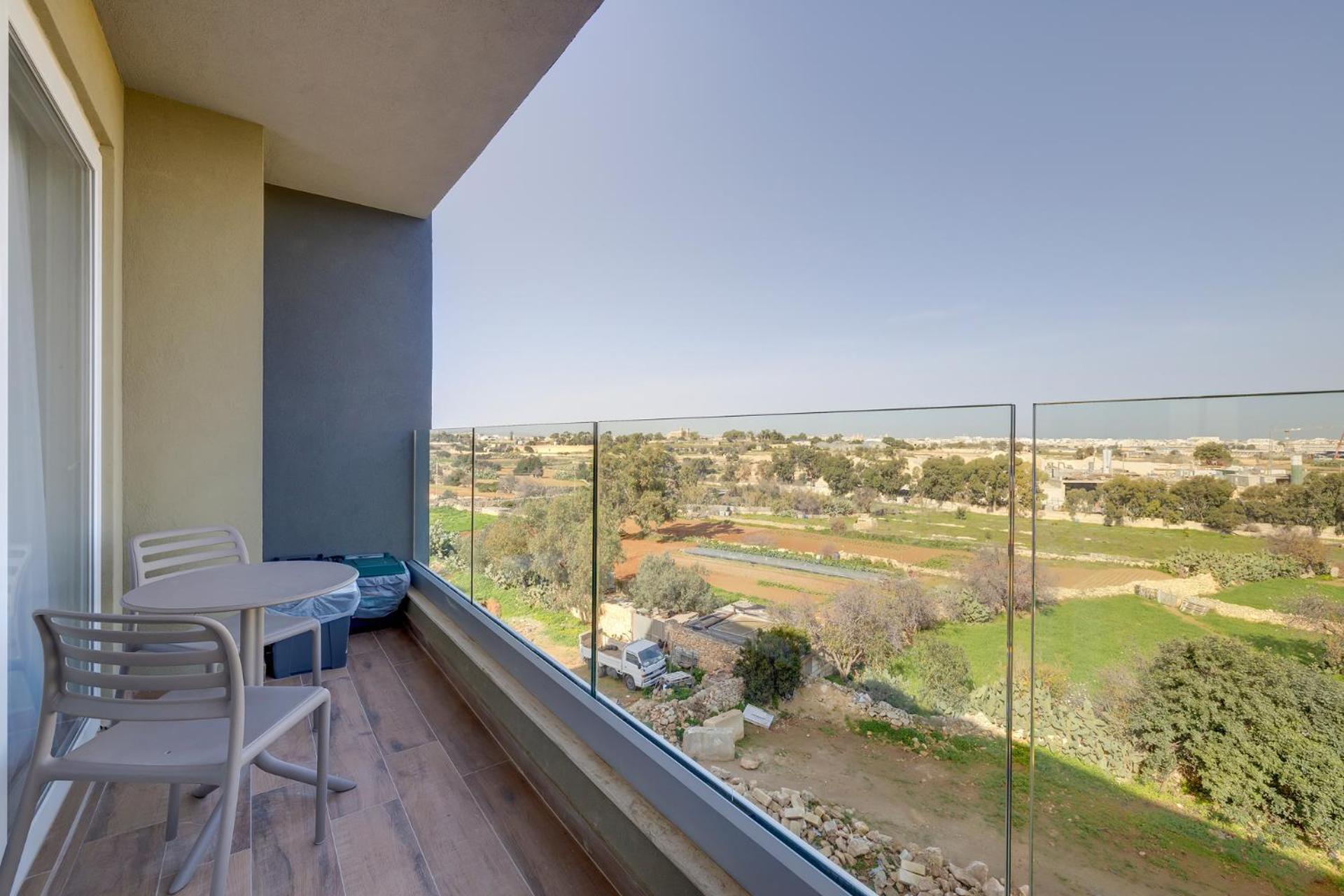 Salmar Court Holiday Apartments with Pool by Buena Vista