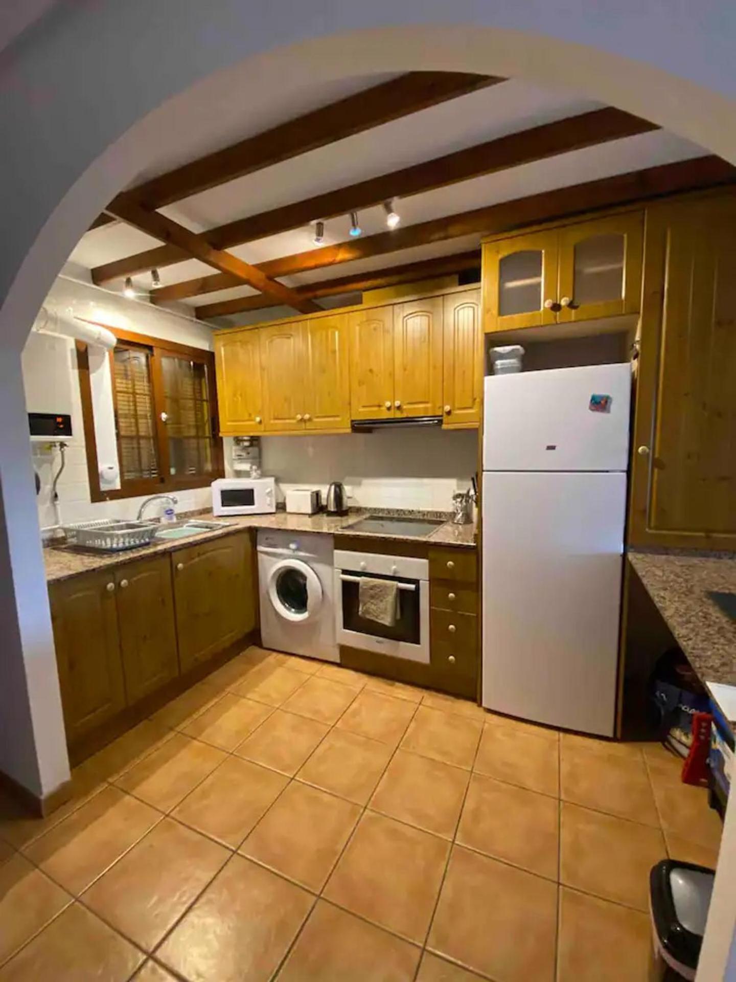 3 Bed Apartment Sleeps 6 with Shared Pool view 3