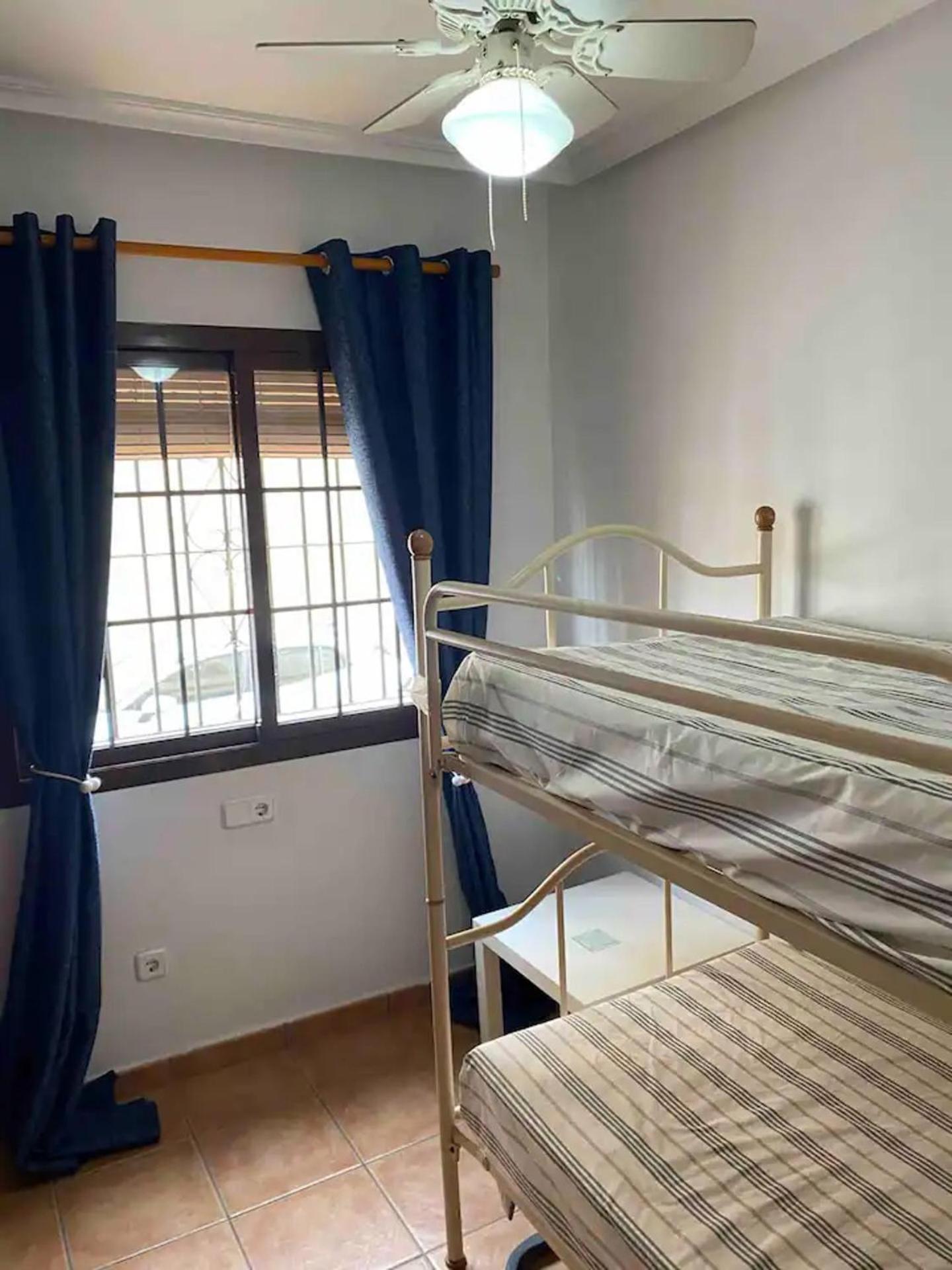 3 Bed Apartment Sleeps 6 with Shared Pool view 4