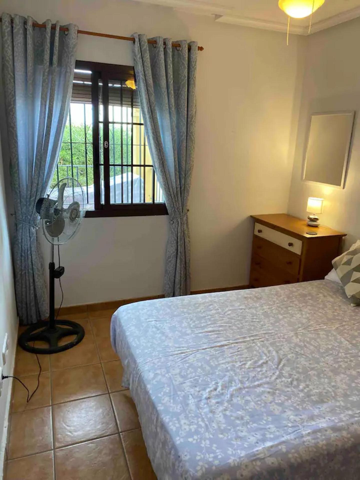3 Bed Apartment Sleeps 6 with Shared Pool view 5