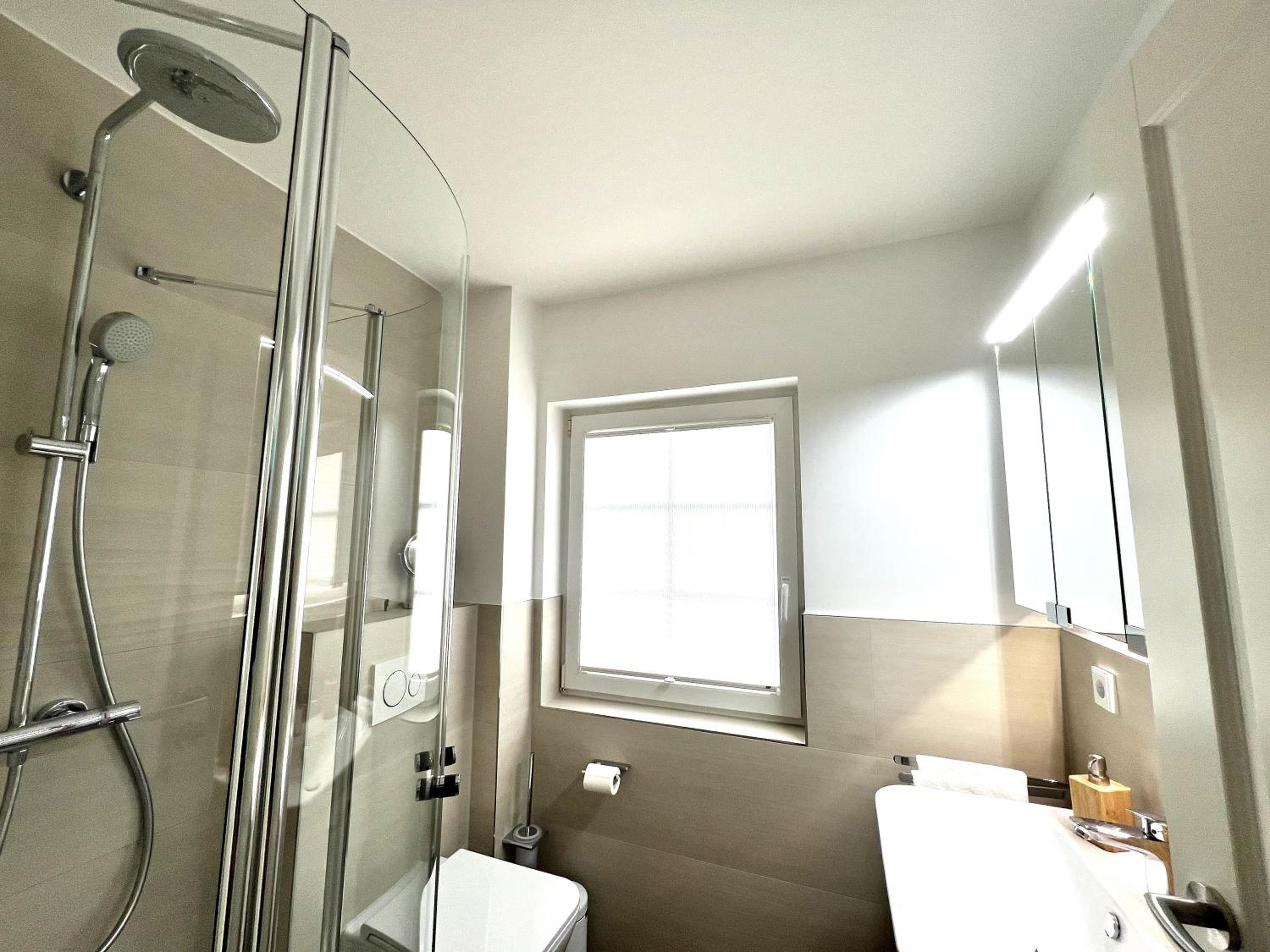 Haus mit Seeblick, gratis Nutzung vom AHOI Erlebnisbad und Sauna in Sellin - Fährhaus Sellin Nr 14