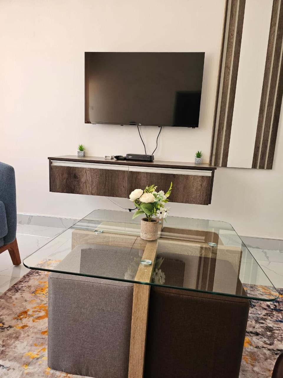 Modern Village Apartments, photo 16
