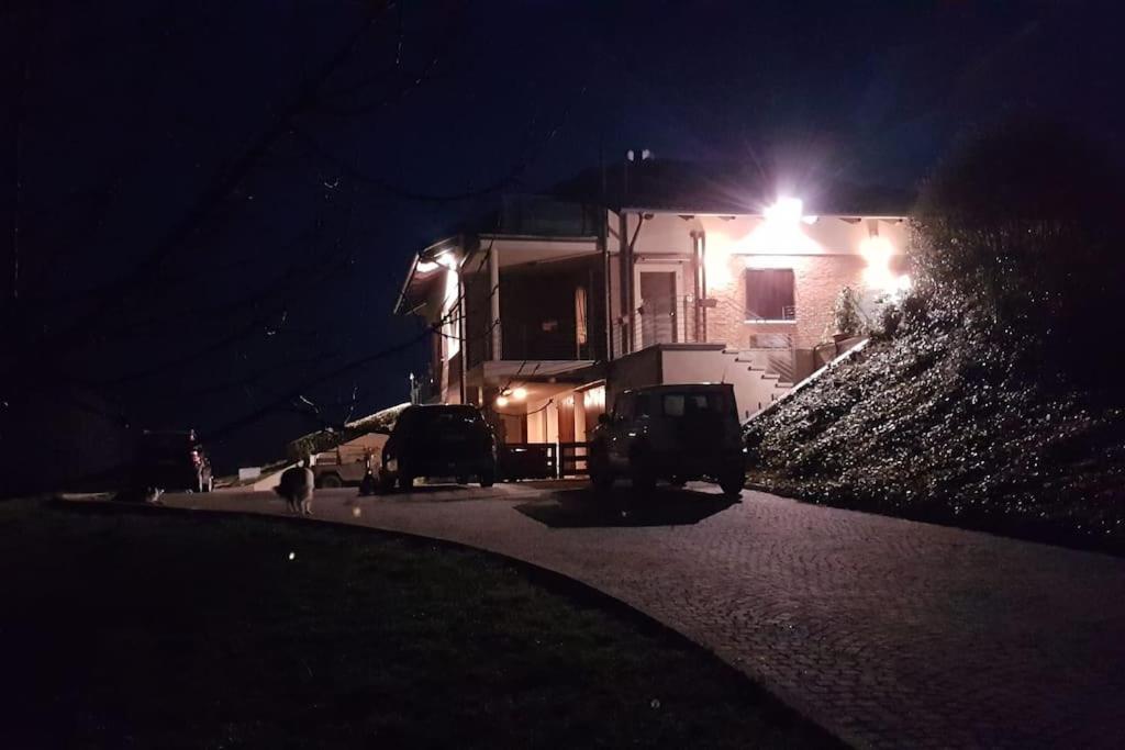 CONFINEDEISANTI Bed&Breakfast
