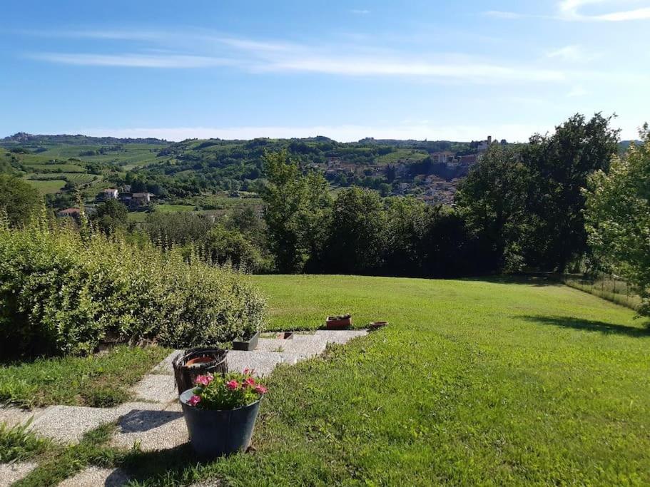 CONFINEDEISANTI Bed&Breakfast