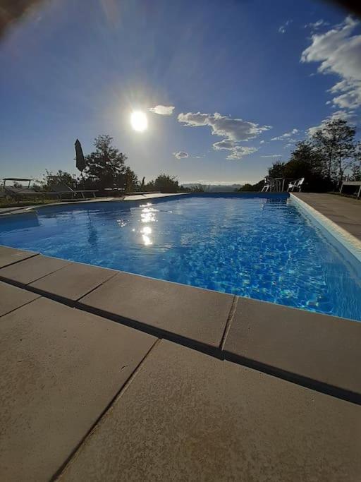 CONFINEDEISANTI Bed&Breakfast