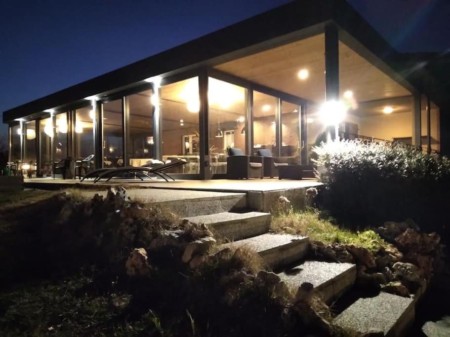 CONFINEDEISANTI Bed&Breakfast