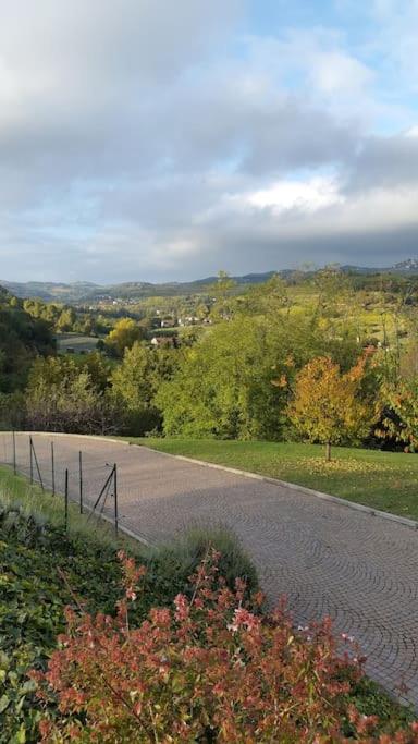 CONFINEDEISANTI Bed&Breakfast