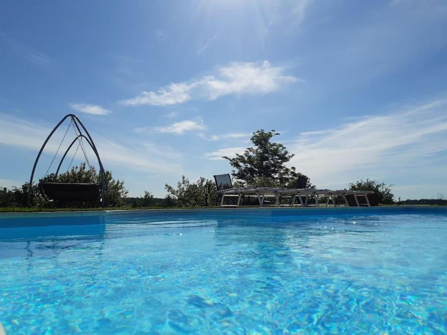 CONFINEDEISANTI Bed&Breakfast