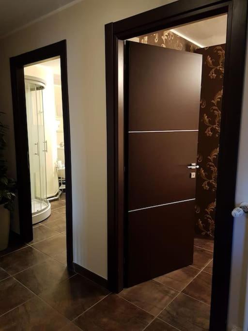 CONFINEDEISANTI Bed&Breakfast